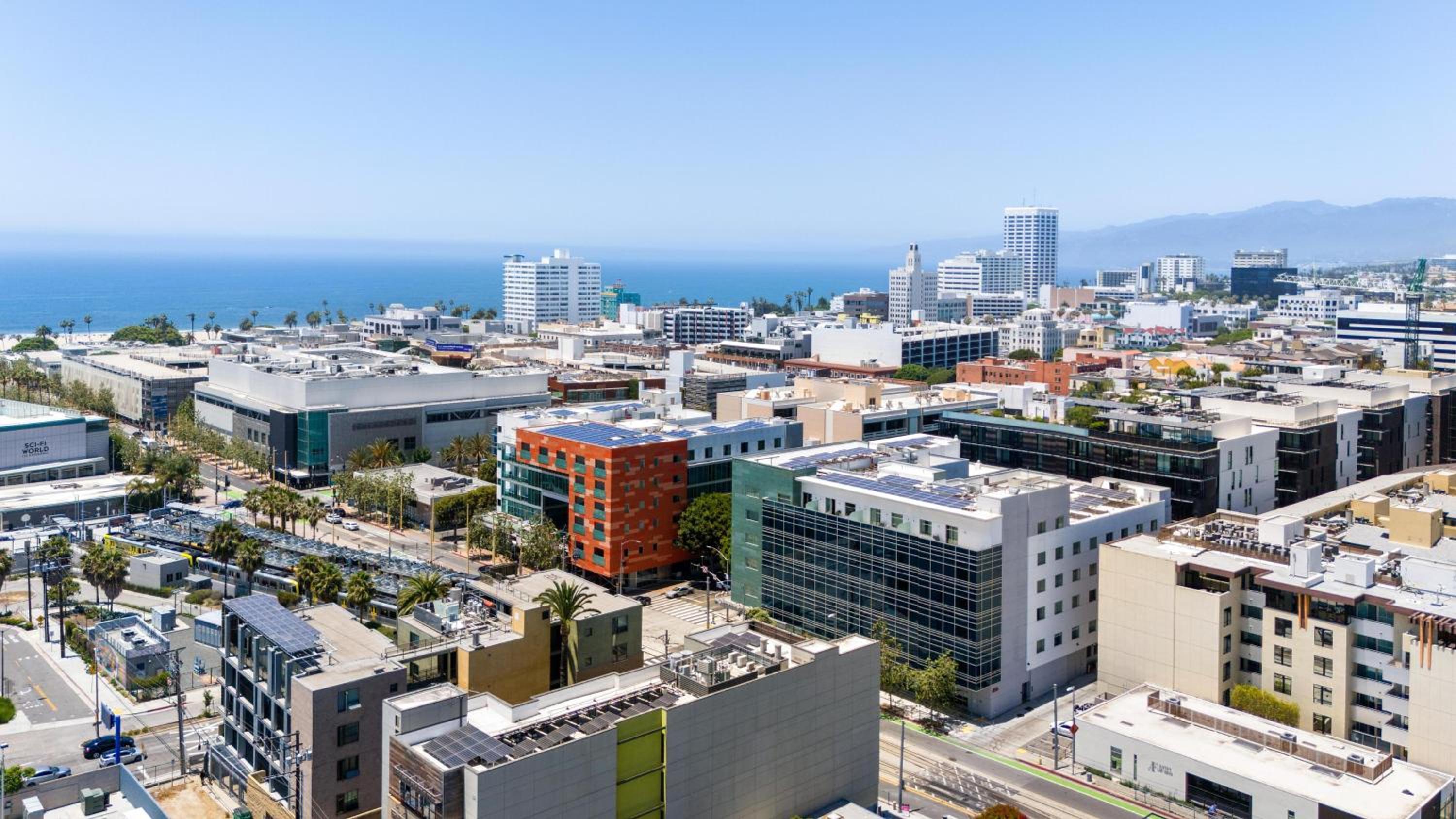 The Sapphire Nest - Spectacular Rooftop Amenities Ocean views 2BR