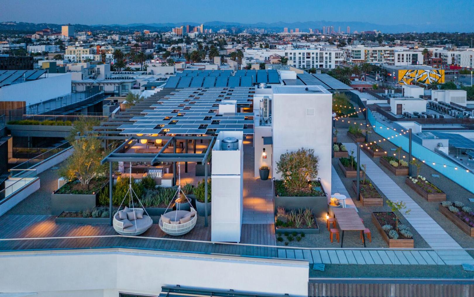 The Sapphire Nest - Spectacular Rooftop Amenities Ocean views 2BR