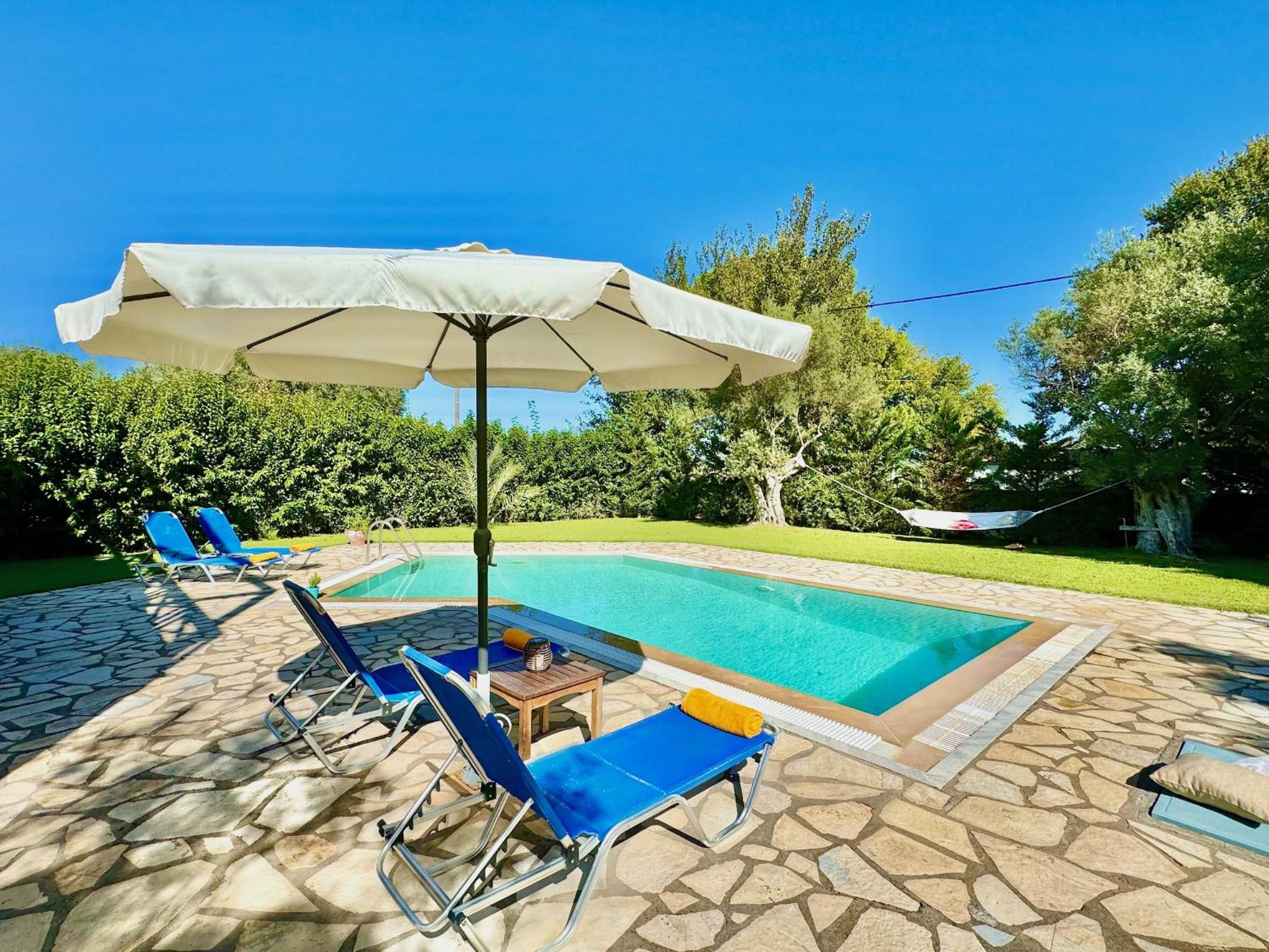 Beach Villa Simeoni with private pool by DadoVillas
