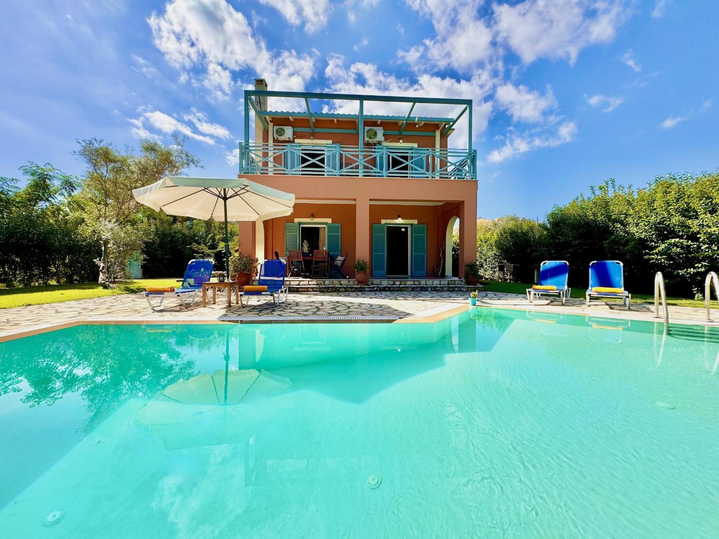 Beach Villa Simeoni with private pool by DadoVillas