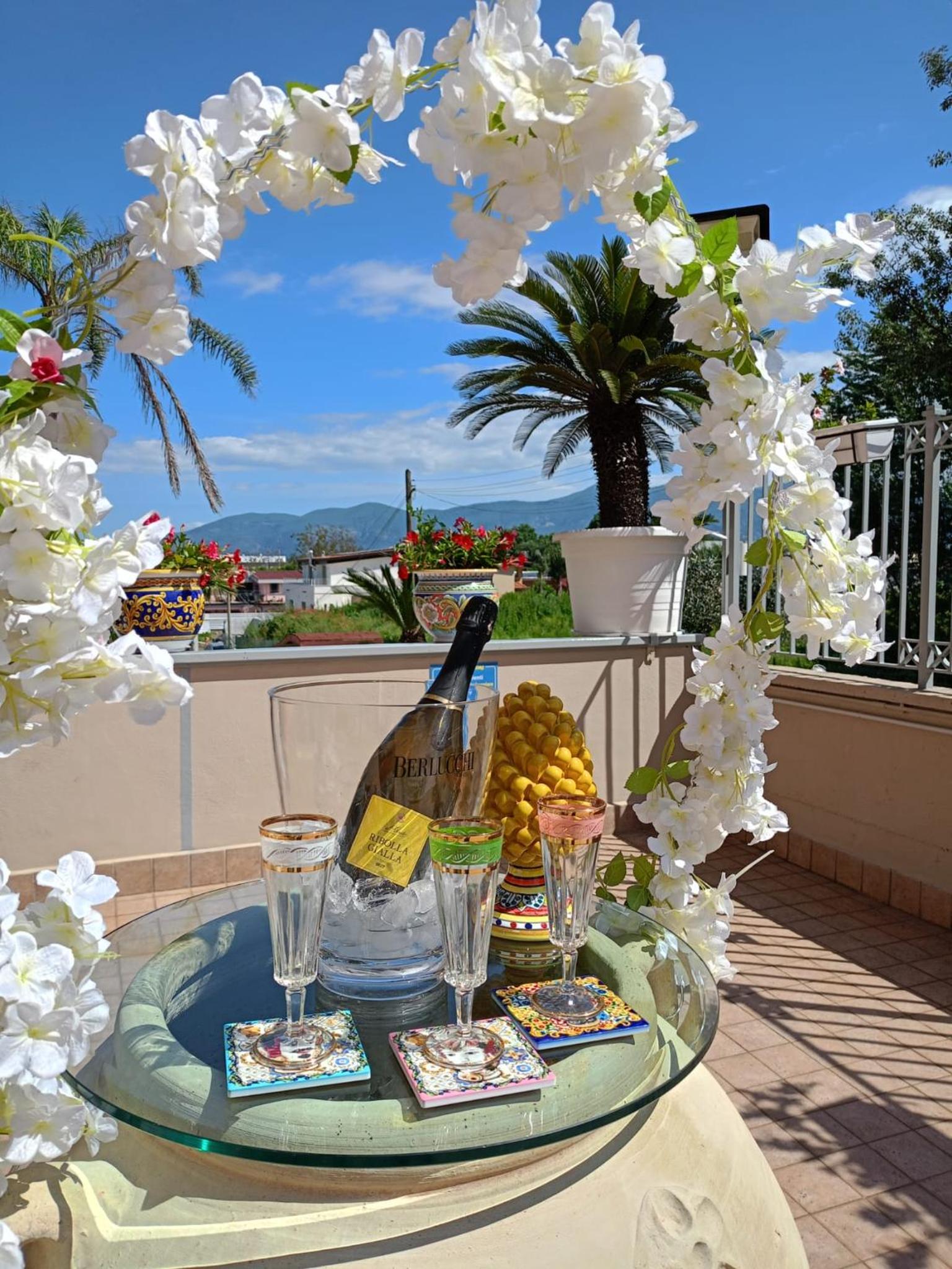 Costa Costa Rooms