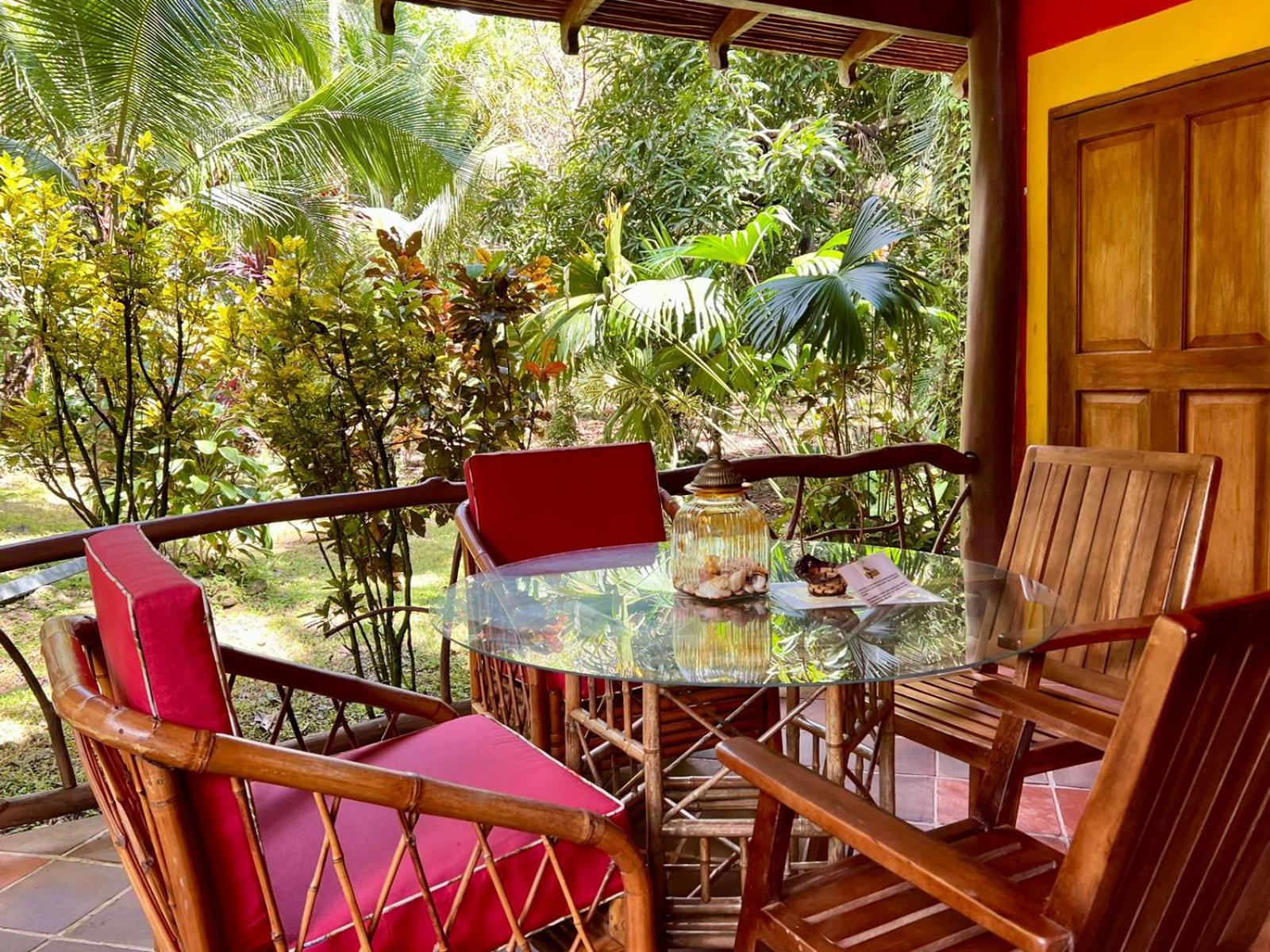 Eco Zaru, Experience Authentic Costa Rican Jungle & Ocean Bliss