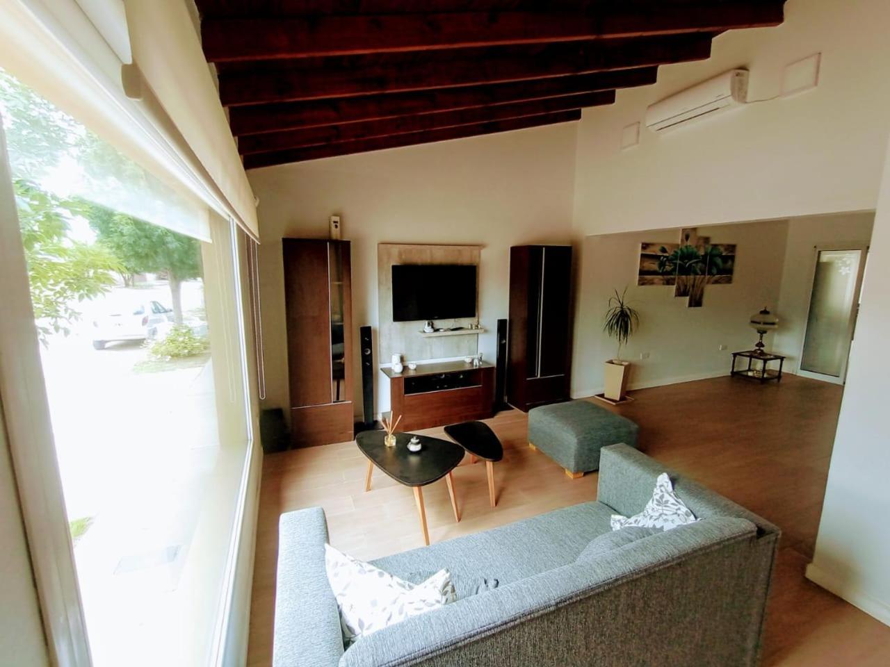 Hermosa Casa