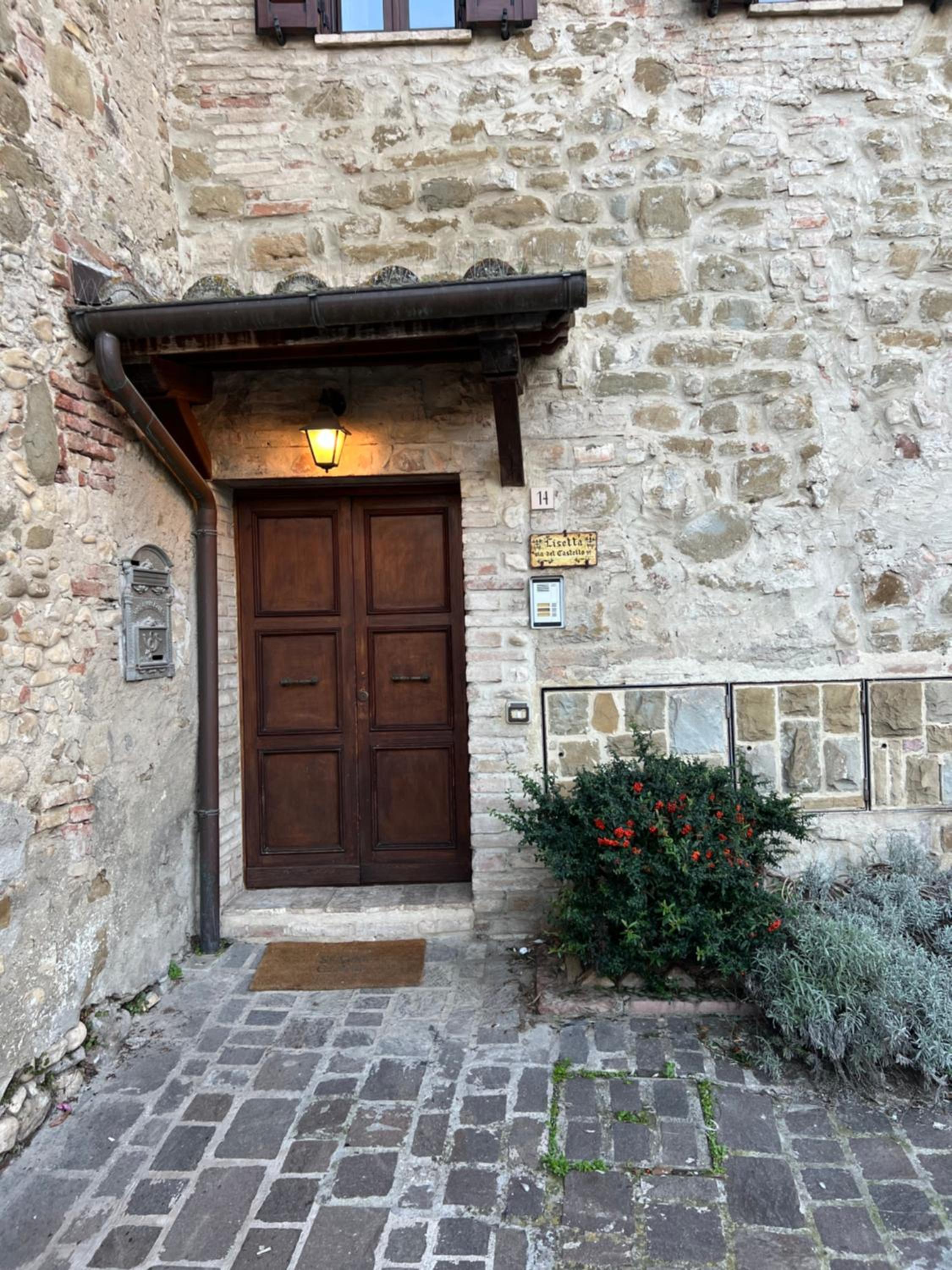 Photo 33