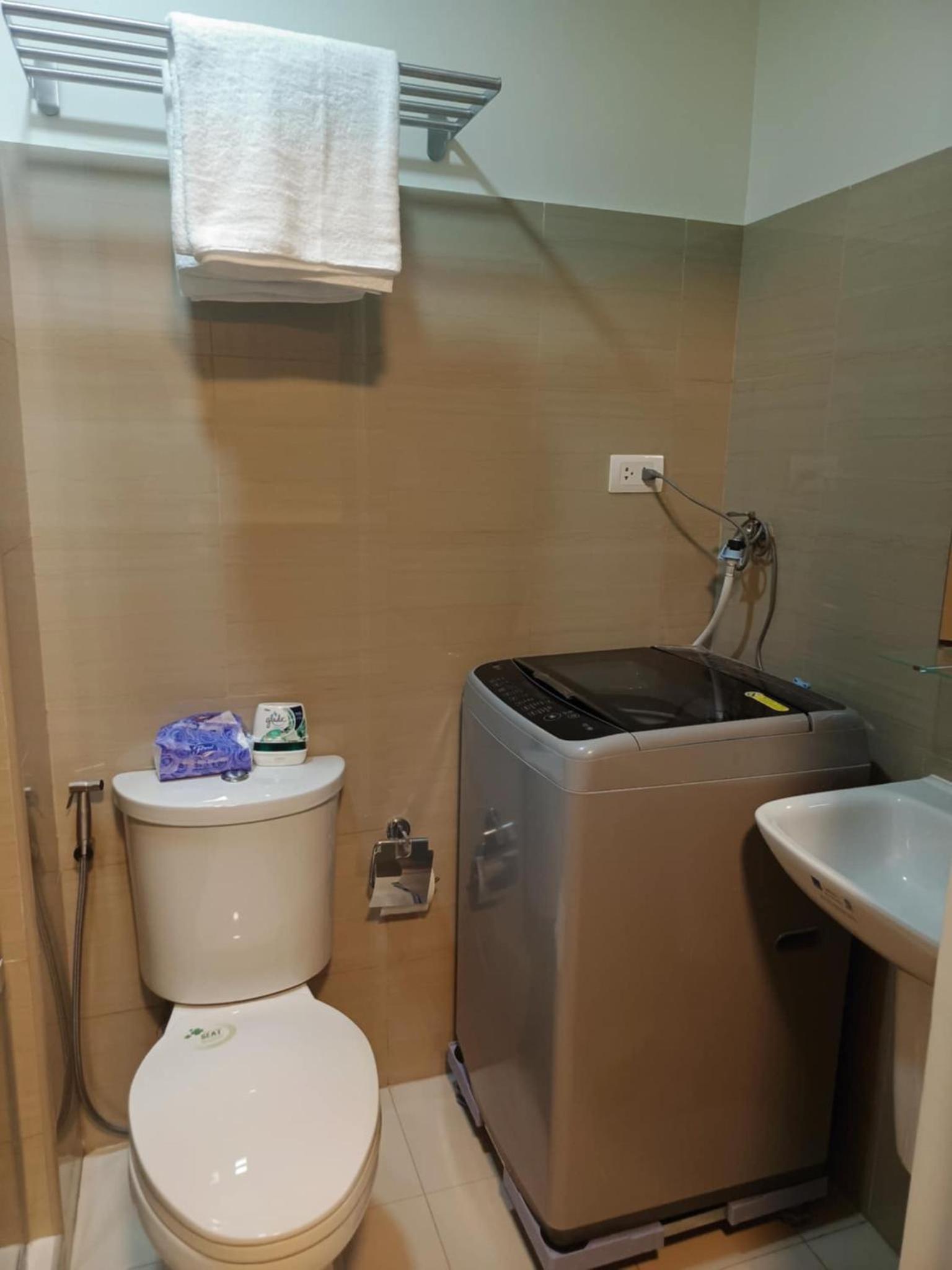 Candid Suite by ARL