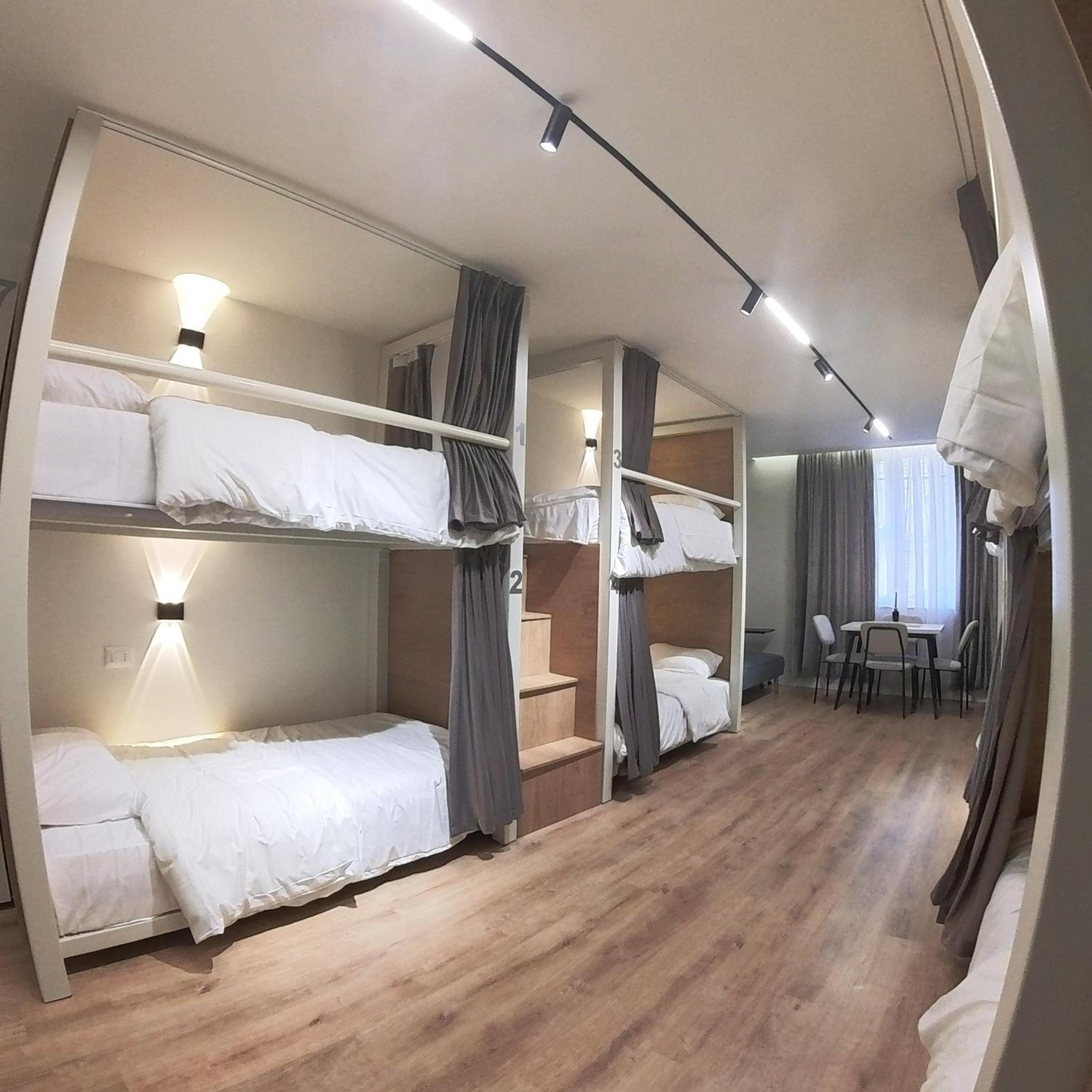 Serenitas Apartments & Hostel