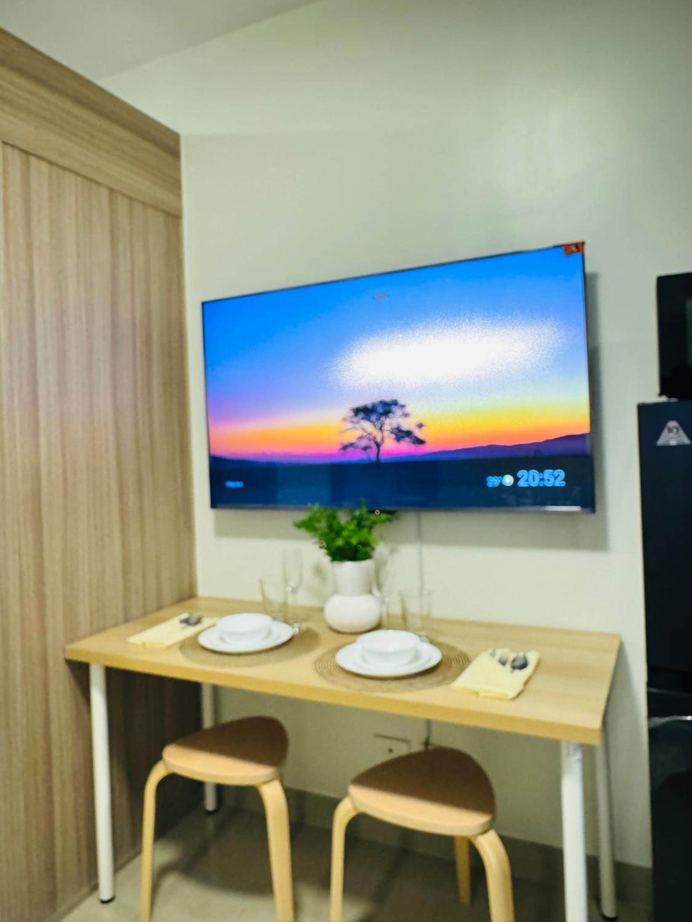 Candid Suite by ARL
