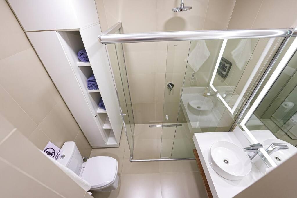 Urban Suite with Style and Views