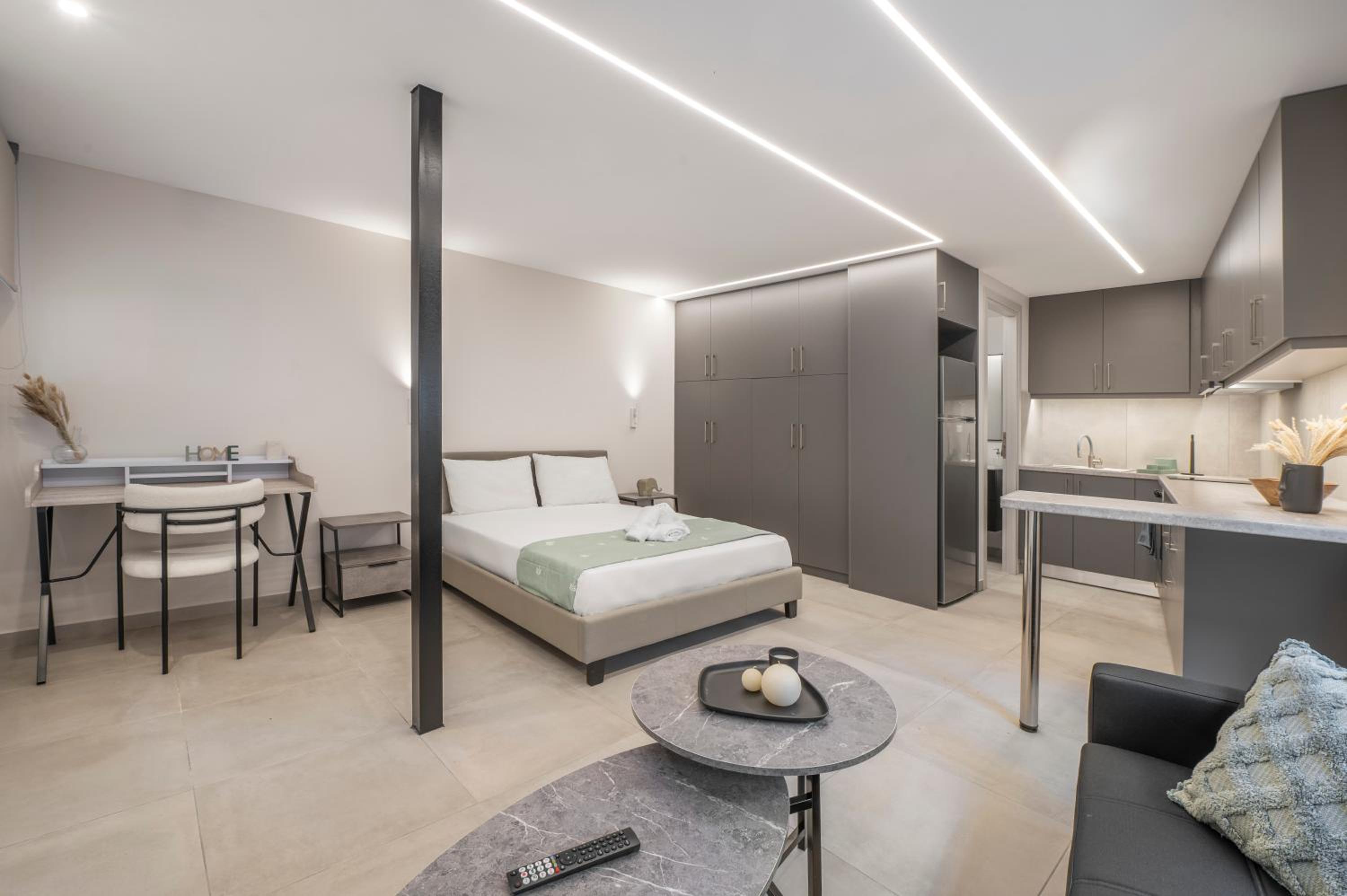 Oculus Kolonos Suites by Live&Travel