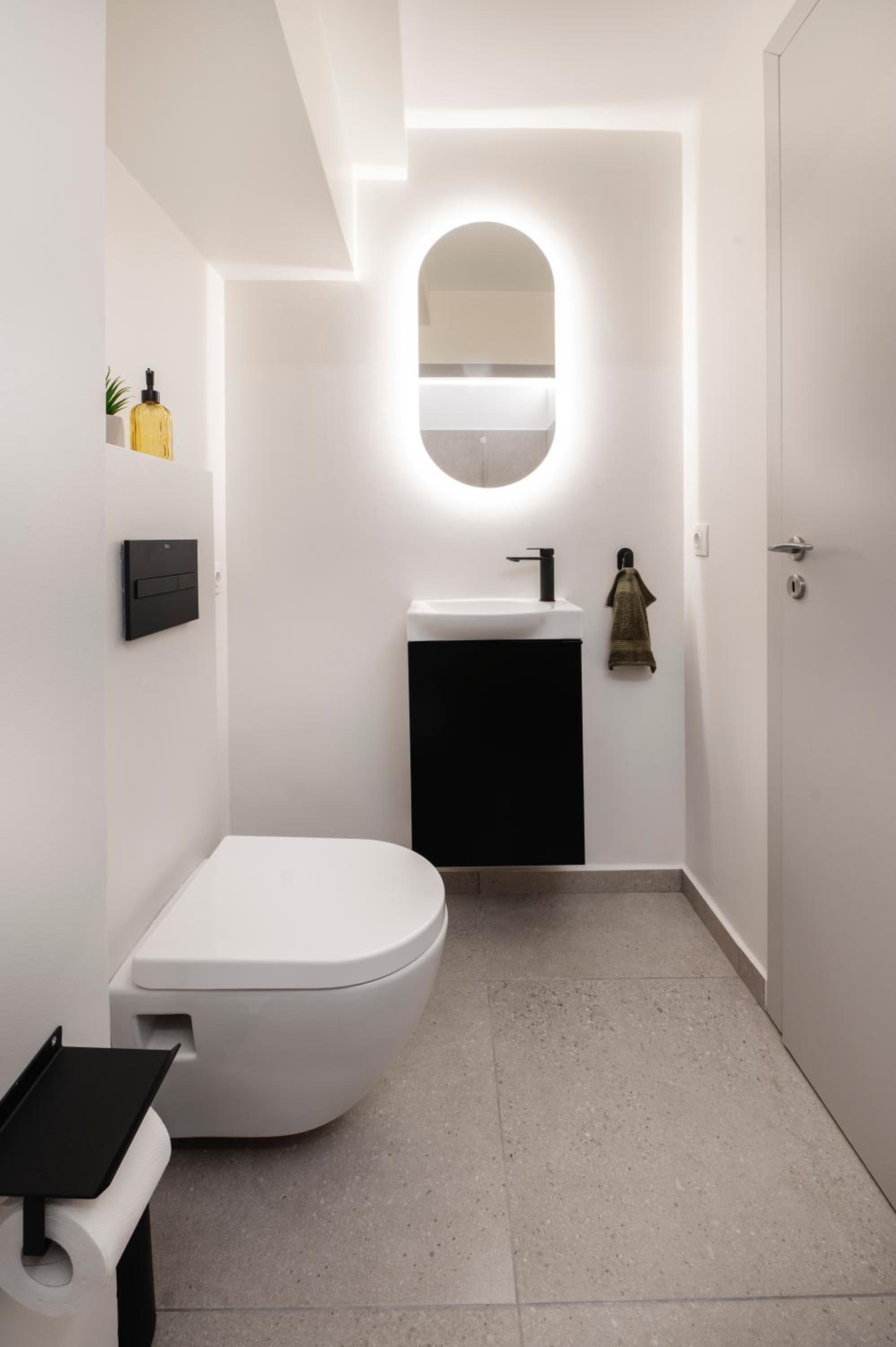 Oculus Kolonos Suites by Live&Travel