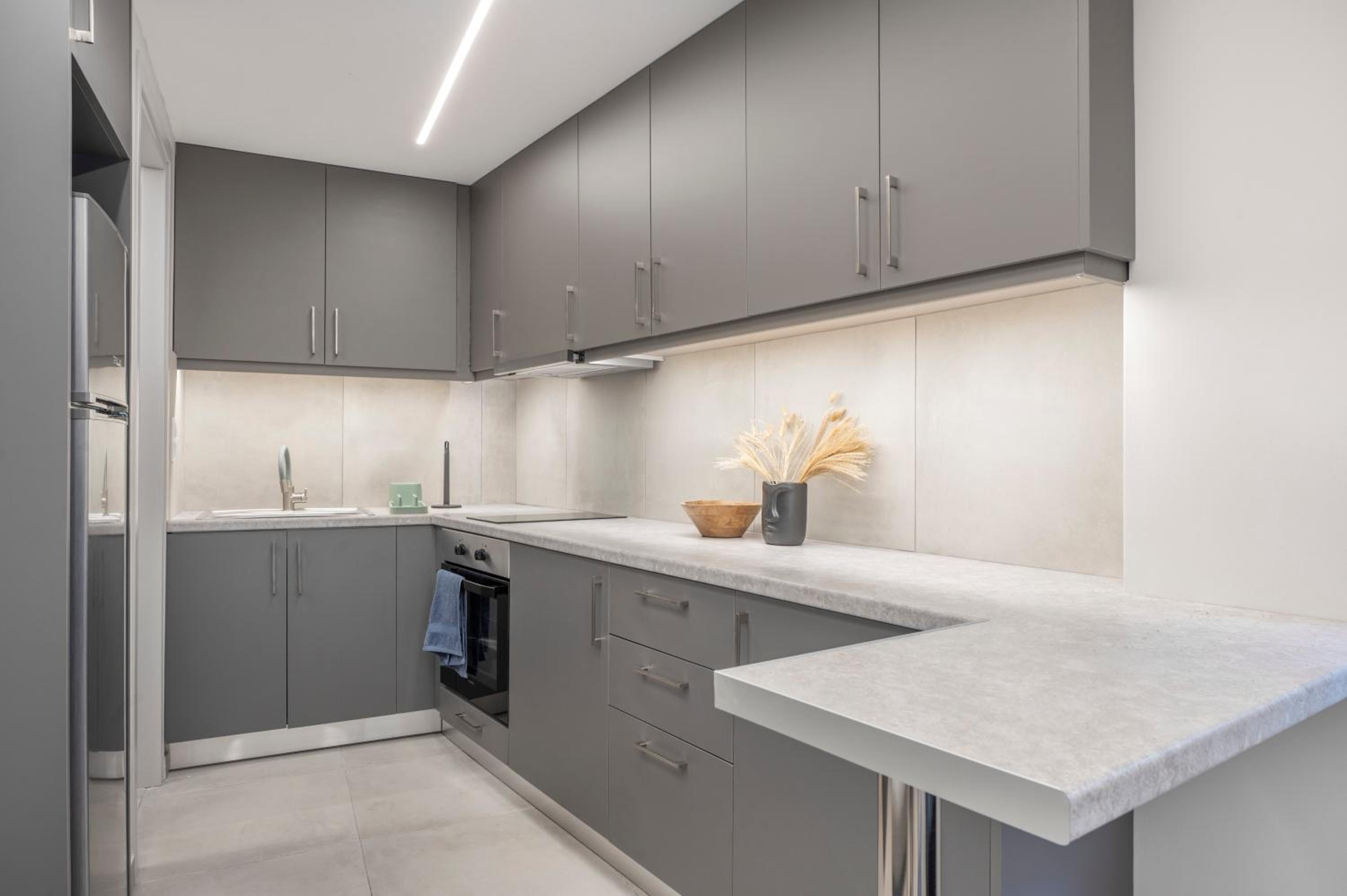 Oculus Kolonos Suites by Live&Travel