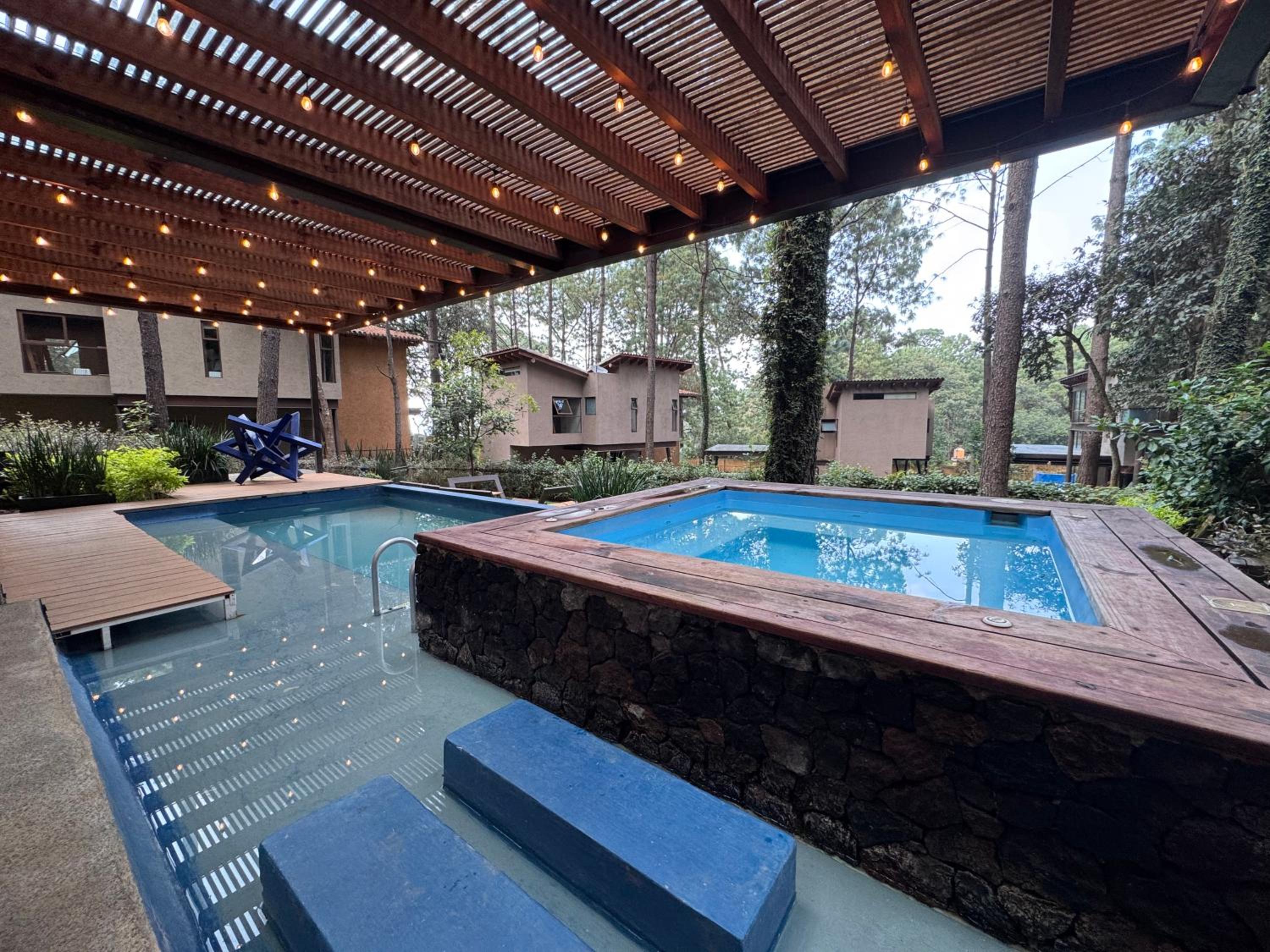 Casa de descanso con alberca propia y jacuzzi