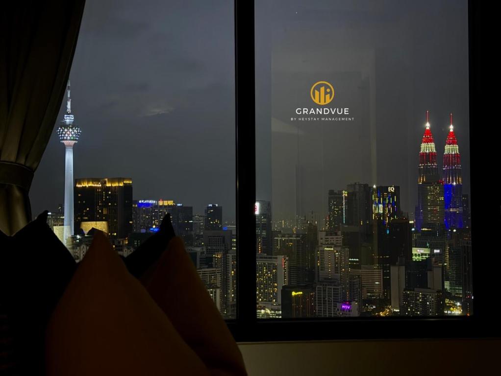 Lucentia BukitBintang KlccView InfinityPool By HeyStay Management