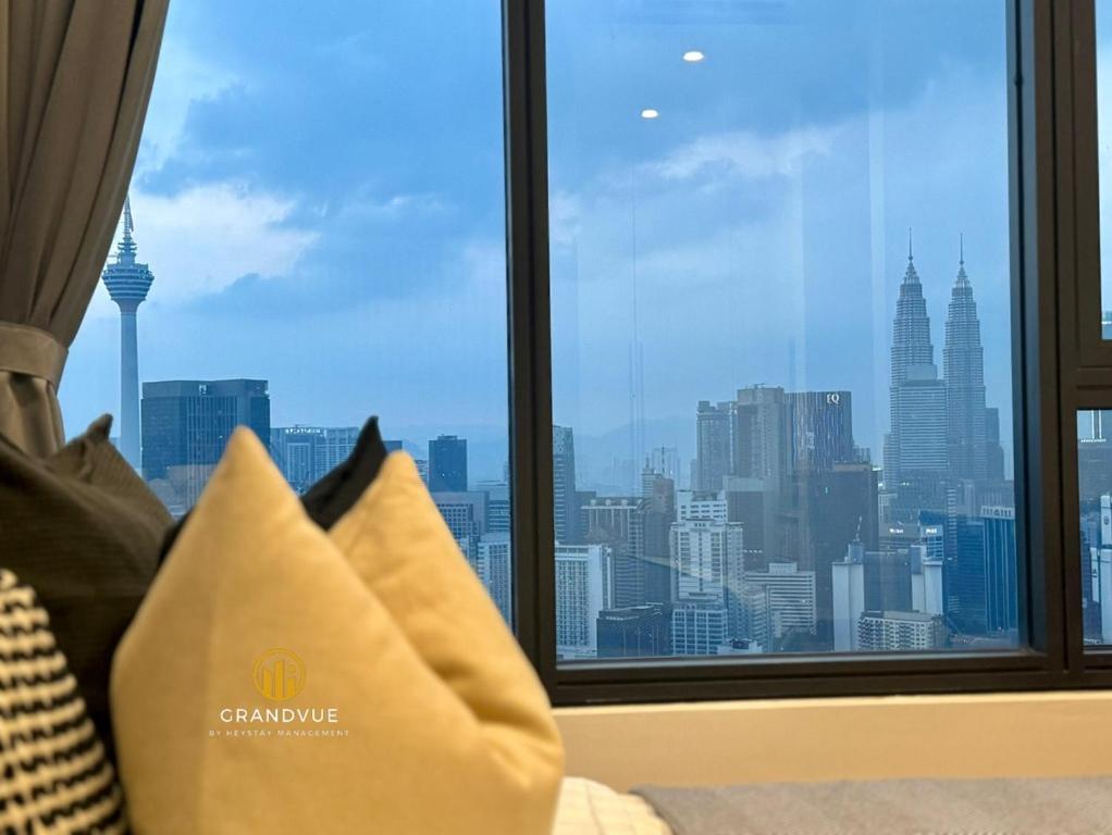 Lucentia BukitBintang KlccView InfinityPool By HeyStay Management
