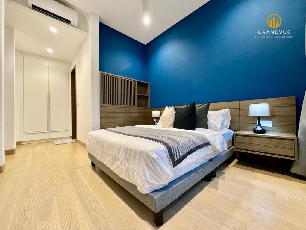 Lucentia BukitBintang KlccView InfinityPool By HeyStay Management