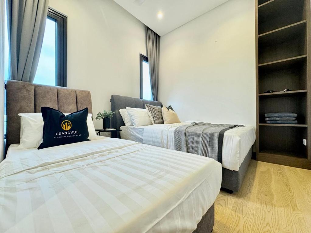Lucentia BukitBintang KlccView InfinityPool By HeyStay Management