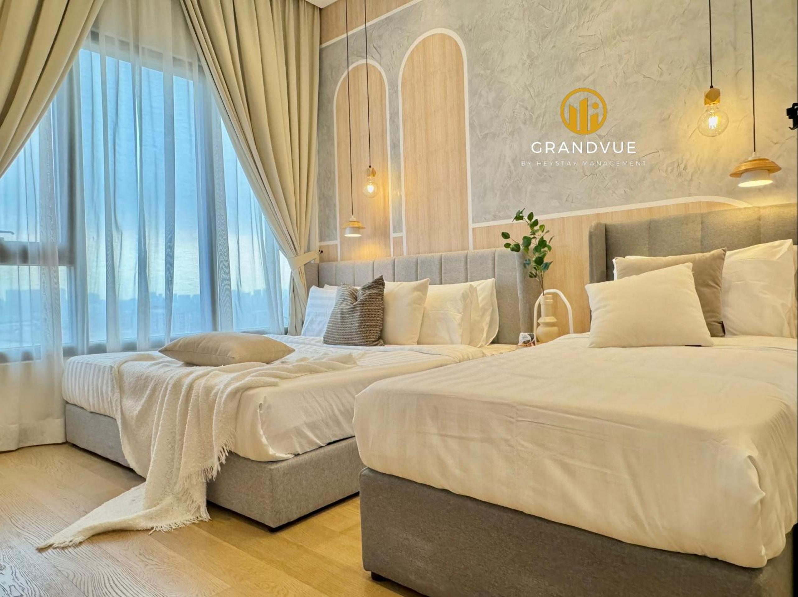 Lucentia BukitBintang KlccView InfinityPool By HeyStay Management
