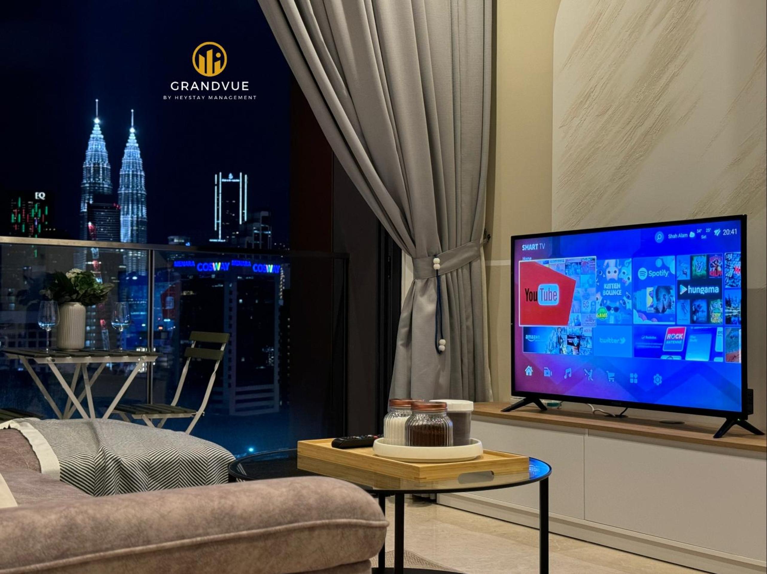 Lucentia BukitBintang KlccView InfinityPool By HeyStay Management
