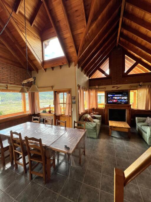 Hermosa Casa en faldeos de chapelco