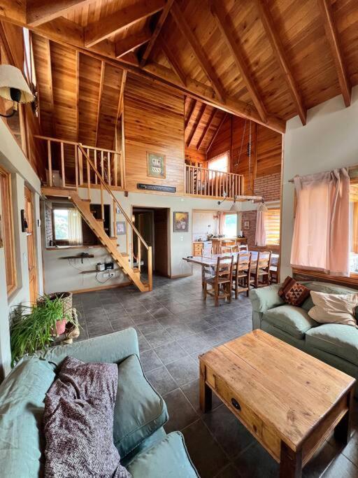 Hermosa Casa en faldeos de chapelco