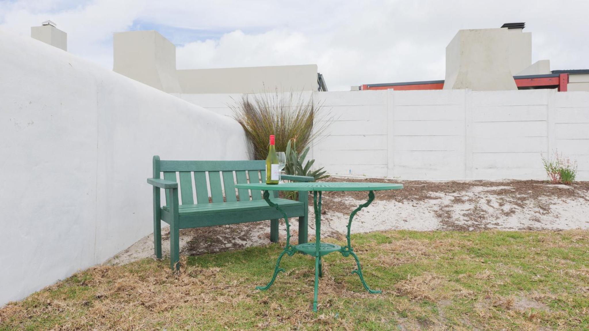 Blue Crane Cottage at Langezandt