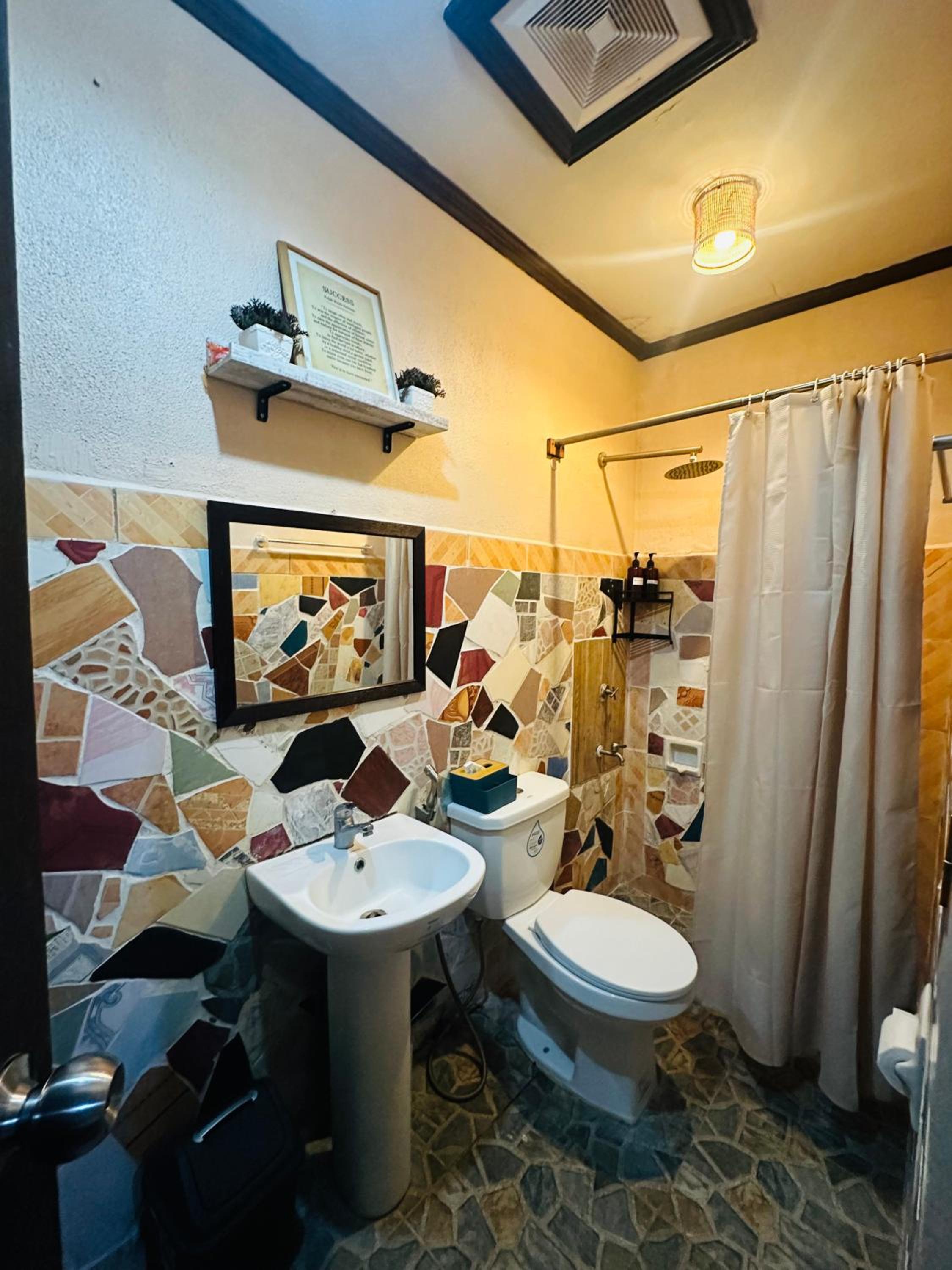 Raneville Hotspring Private Resort view 4