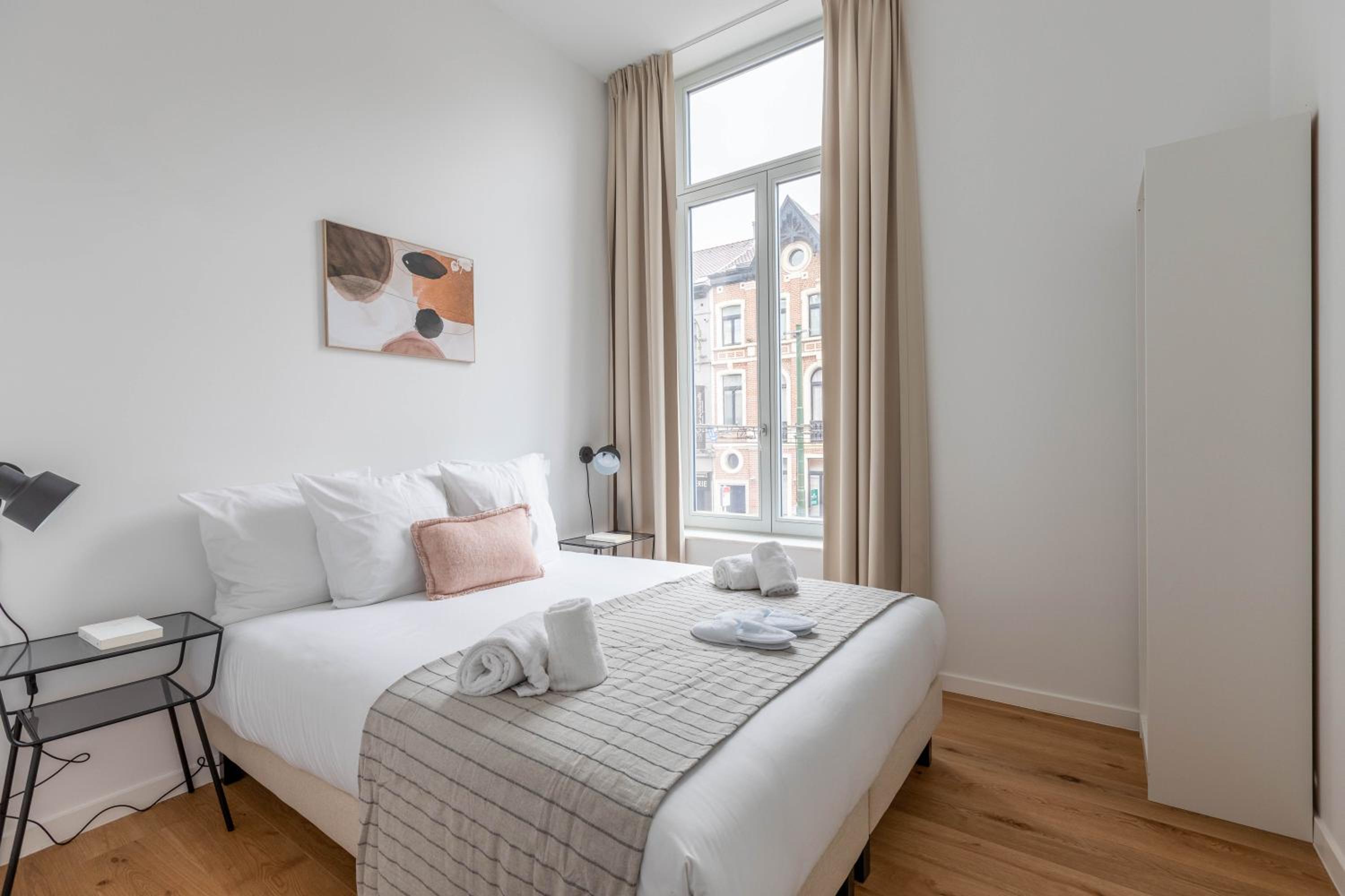 Churchill Apartments