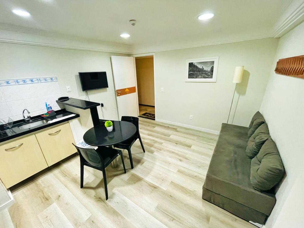 Flat funcional a 1min da praia!