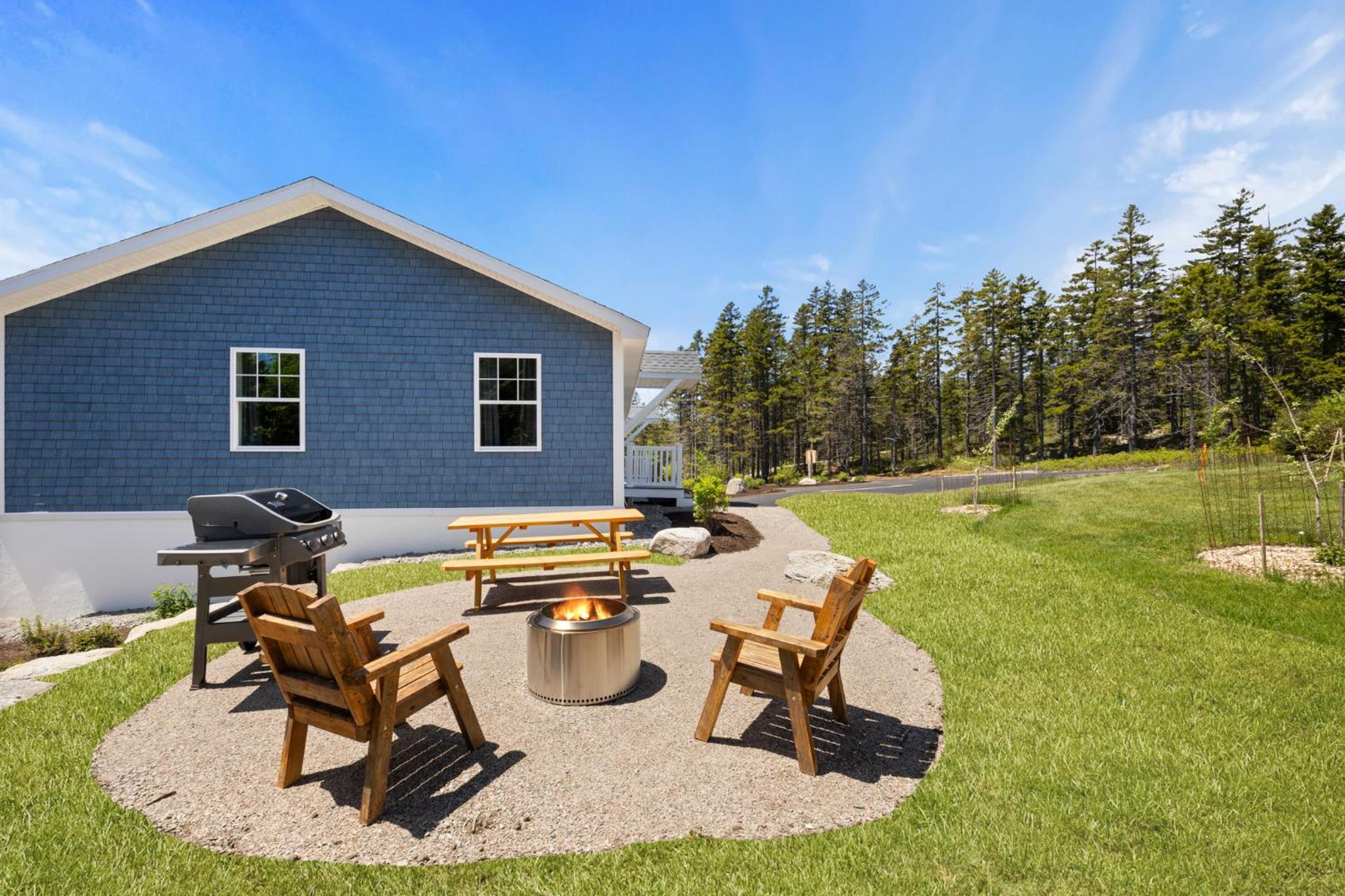 Apple Blossom Cottage - Cozy Romantic Escape