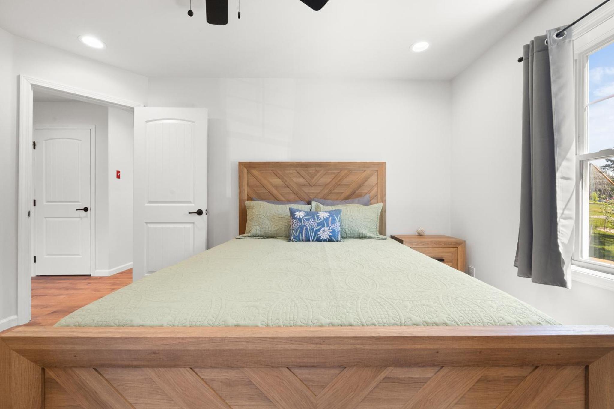 Apple Blossom Cottage - Cozy Romantic Escape