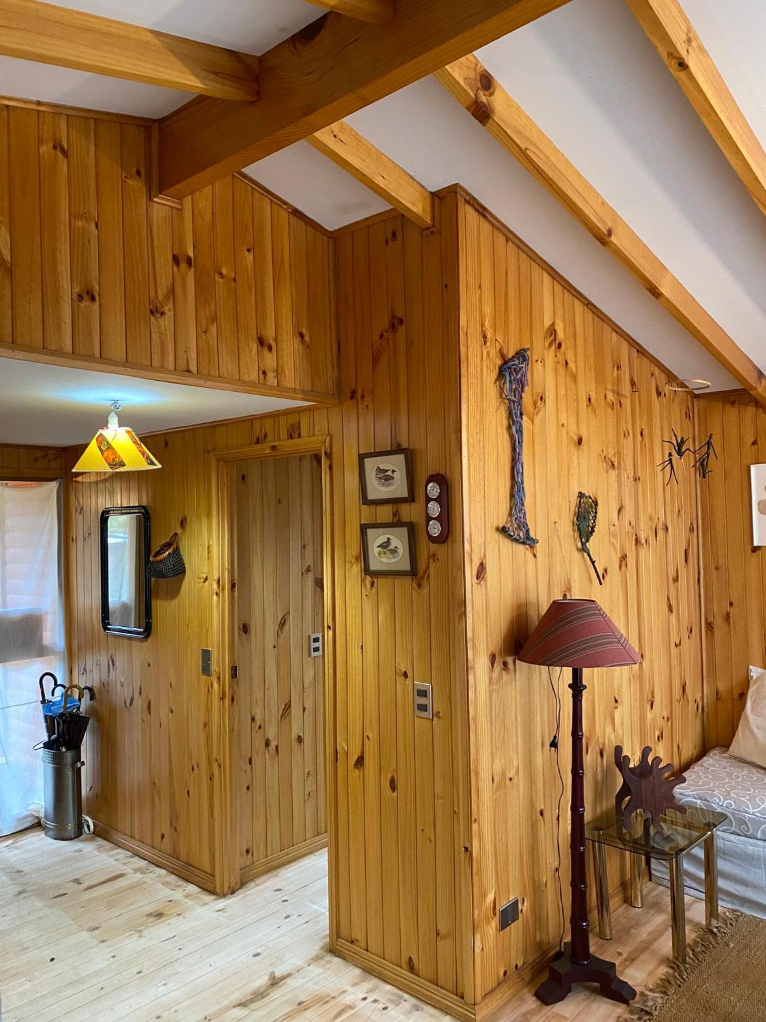 Casa familiar entre Lican Ray y Conaripe con acceso directo al lago Calafquen