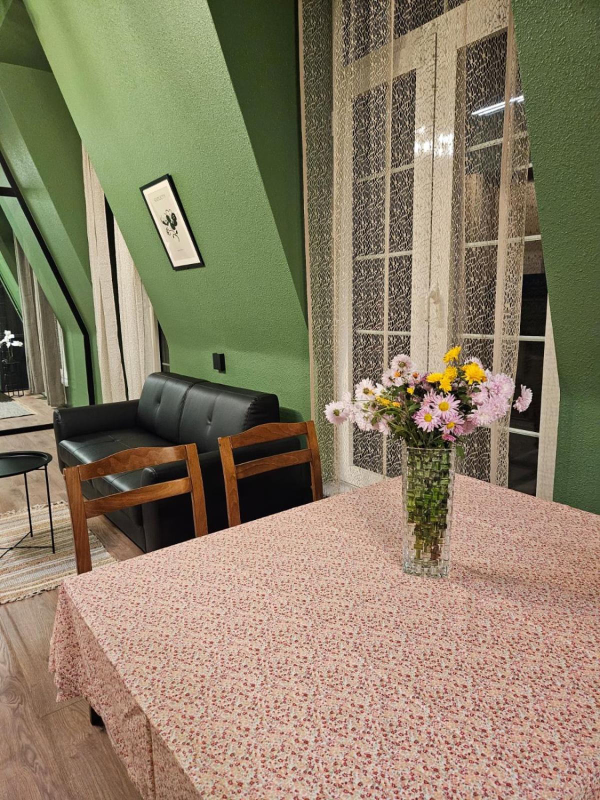 LOFT KN CENTRAL BOULEVARD St APARTMENT