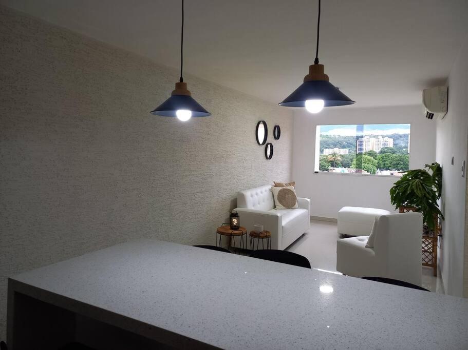 Apartamento El Viejo Rincon cerca de CC Sambil view 2