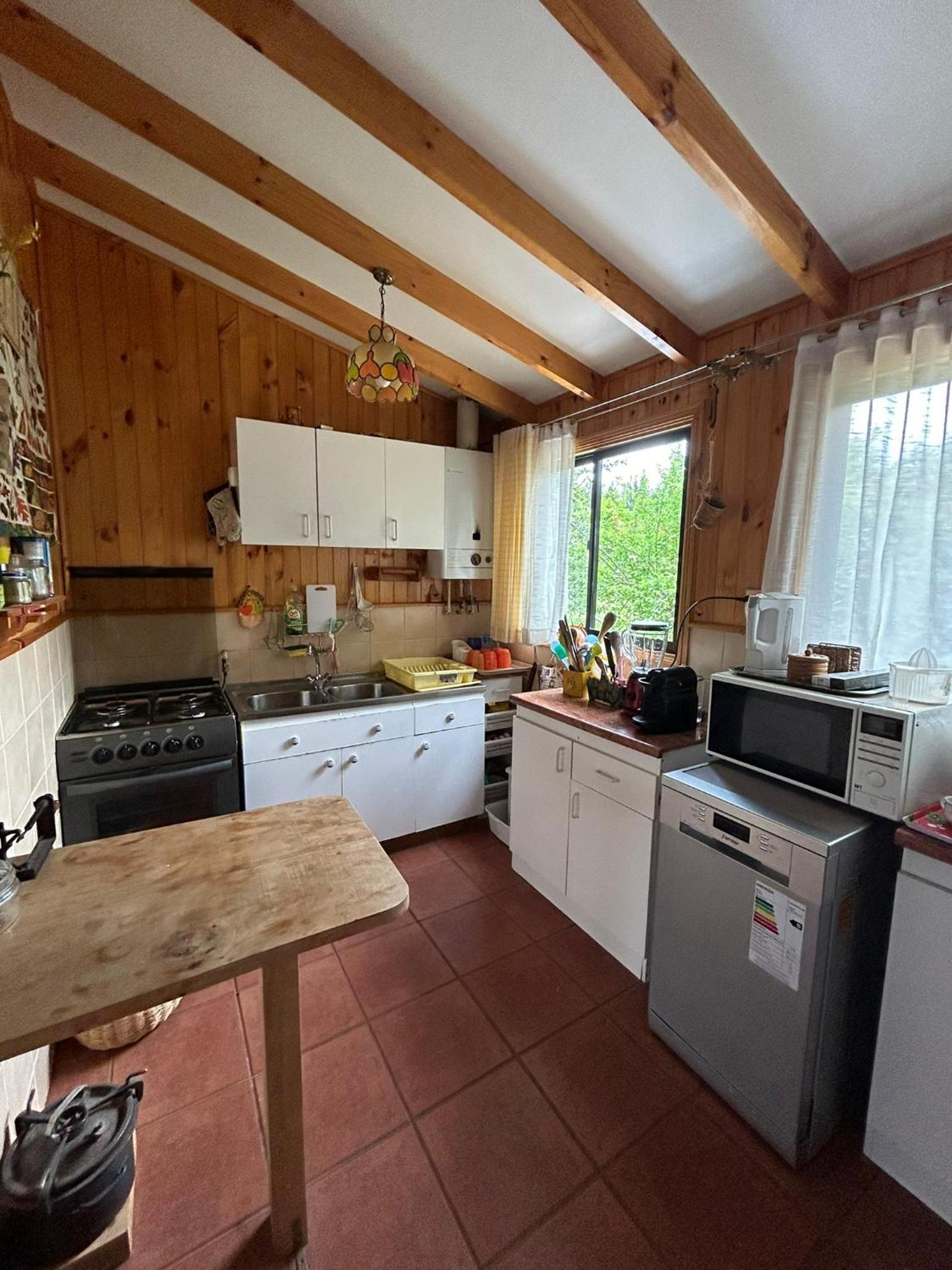 Casa familiar entre Lican Ray y Conaripe con acceso directo al lago Calafquen
