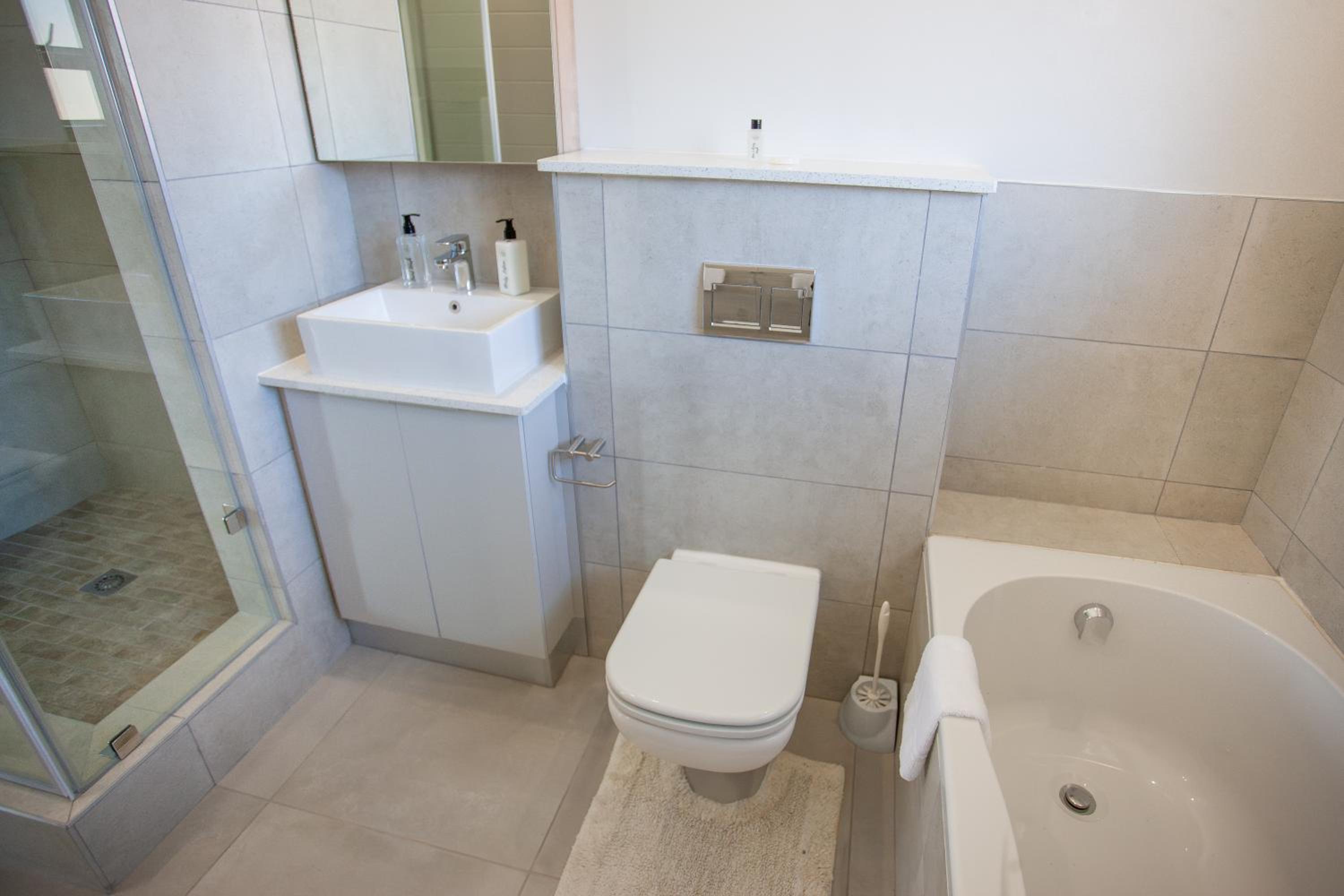 Apartment 74 at On York view 3