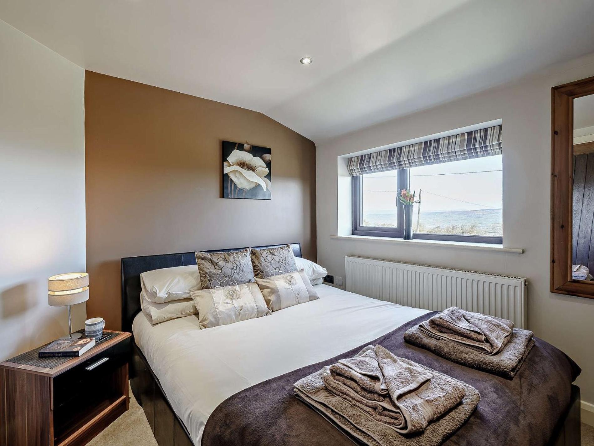 2 Bed in Blackburn oc-finch view 3