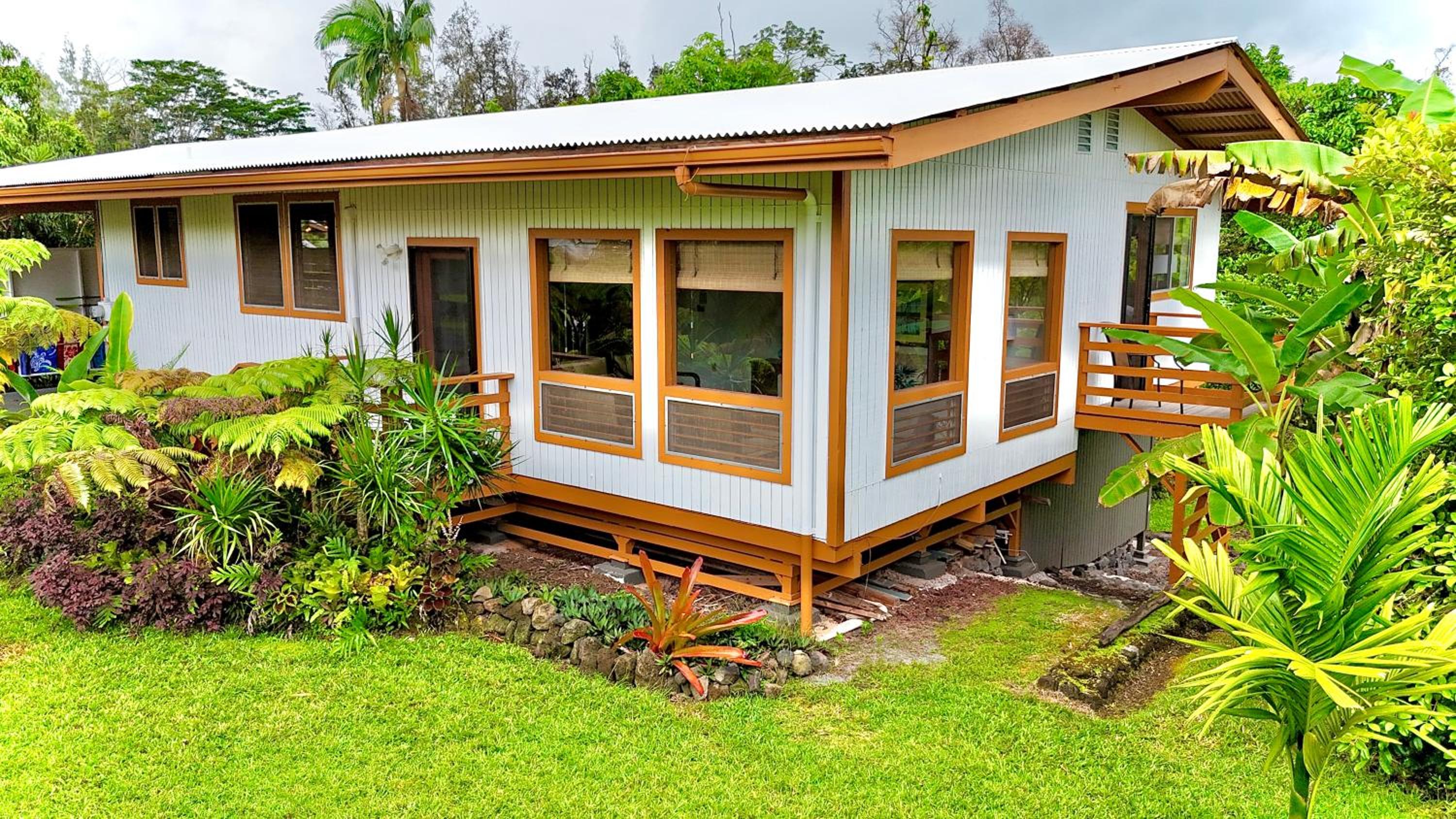 Puna Zen Botanical Garden Retreat view 5