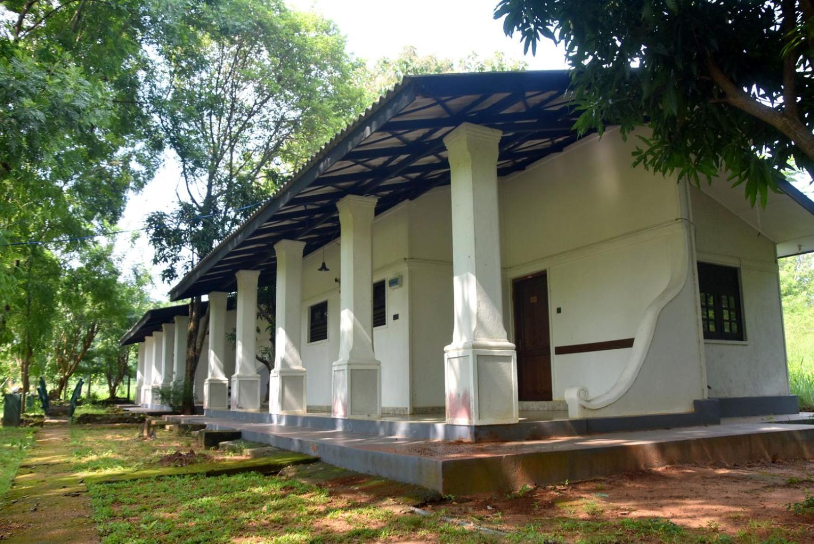 Hotel Sigiri Uyana view 2