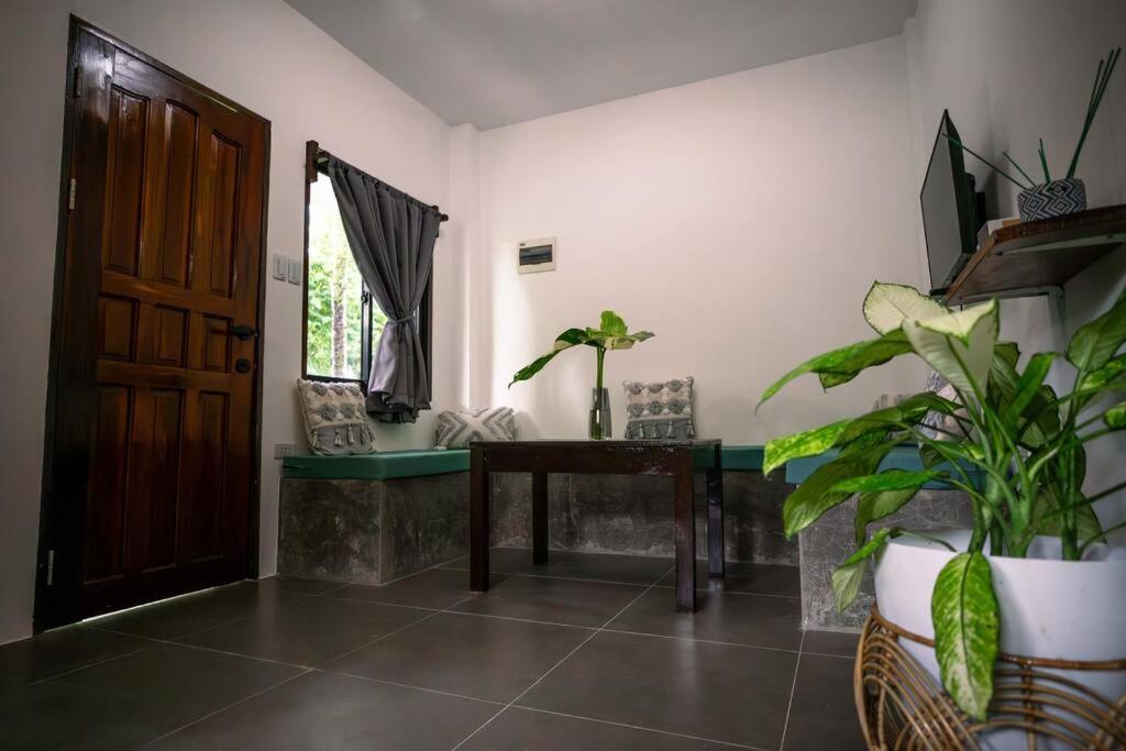 Watergate Villa- Siargao Island