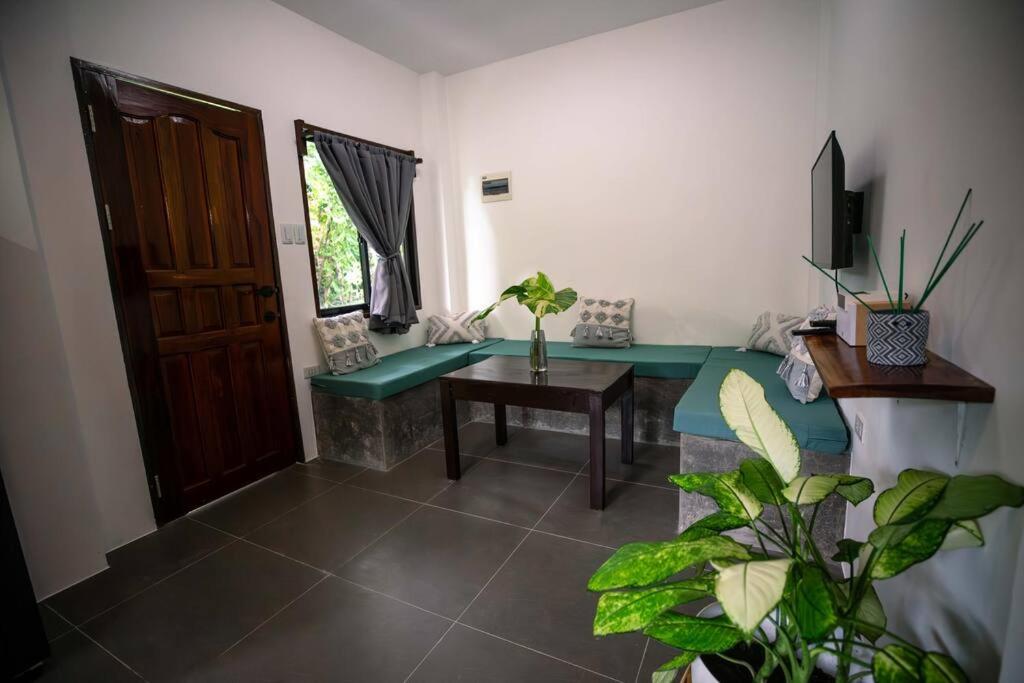 Watergate Villa- Siargao Island