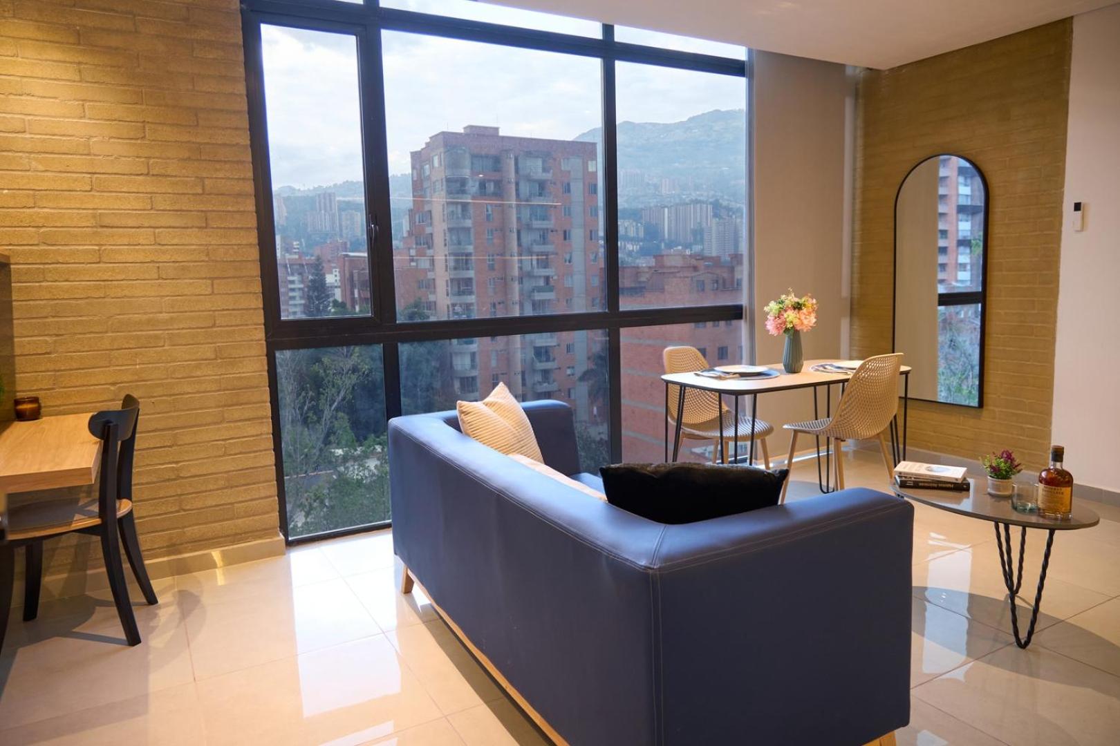 Warm and Cozy Stadio Suite Rosa Negra
