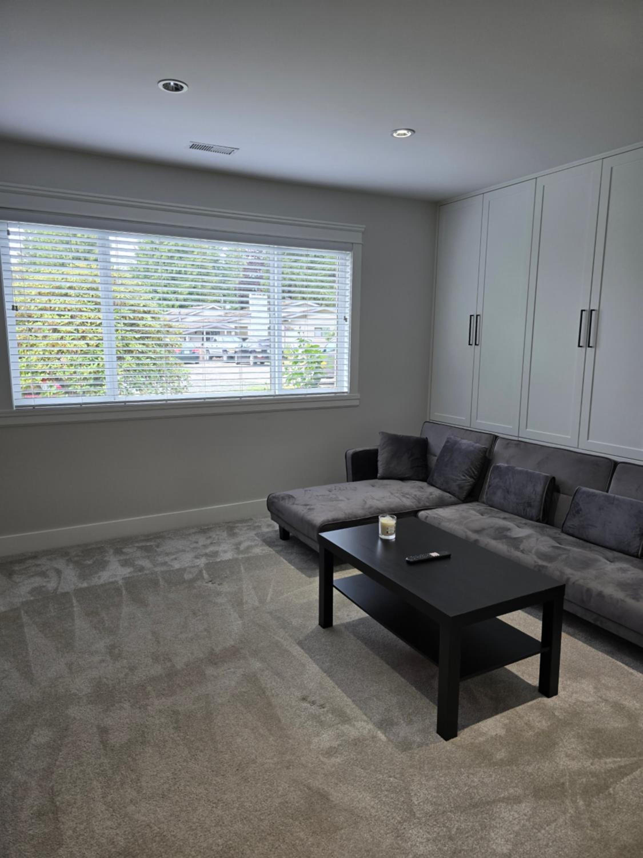 Private 1 bedroom in Brookswood