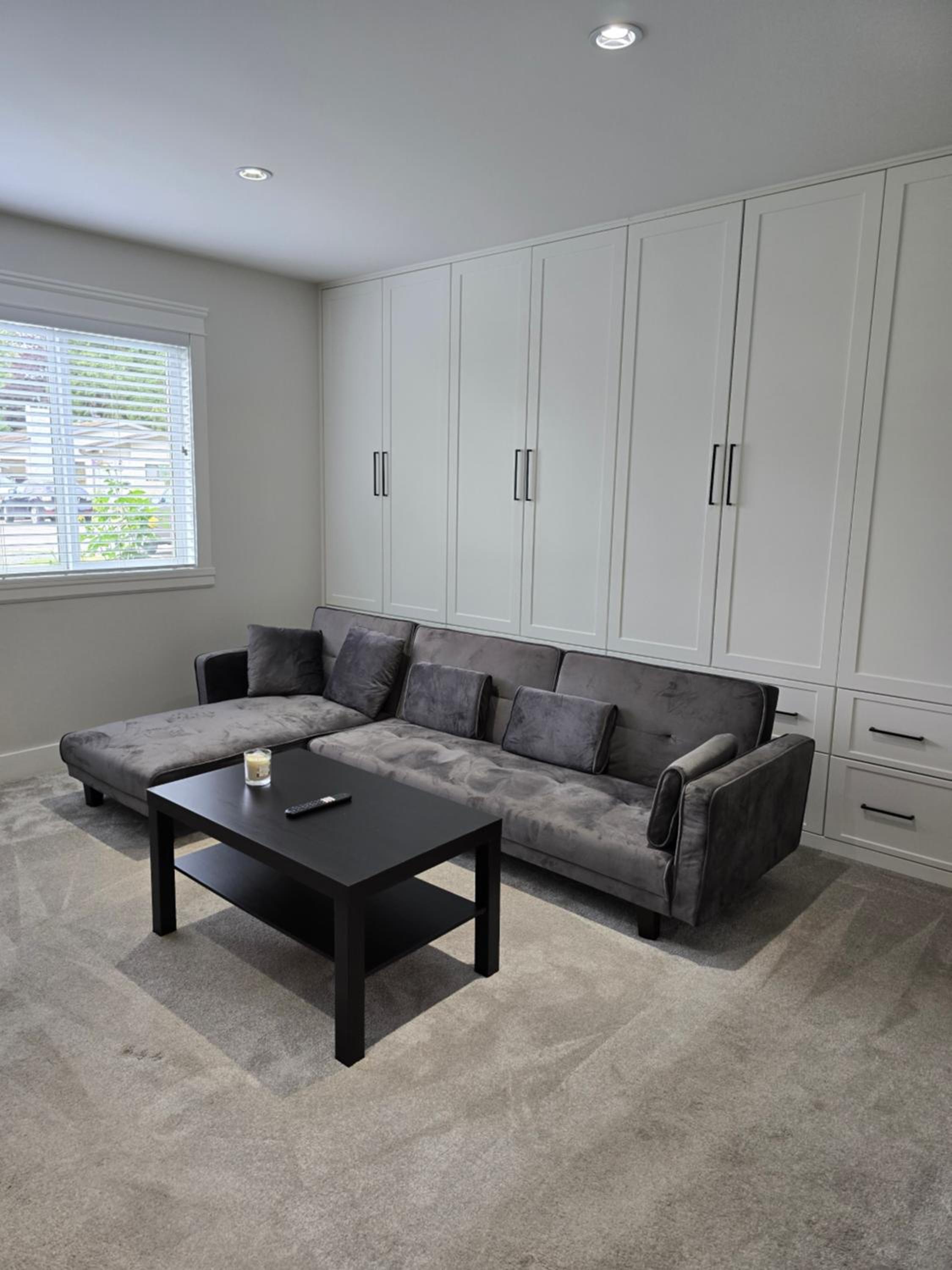 Private 1 bedroom in Brookswood