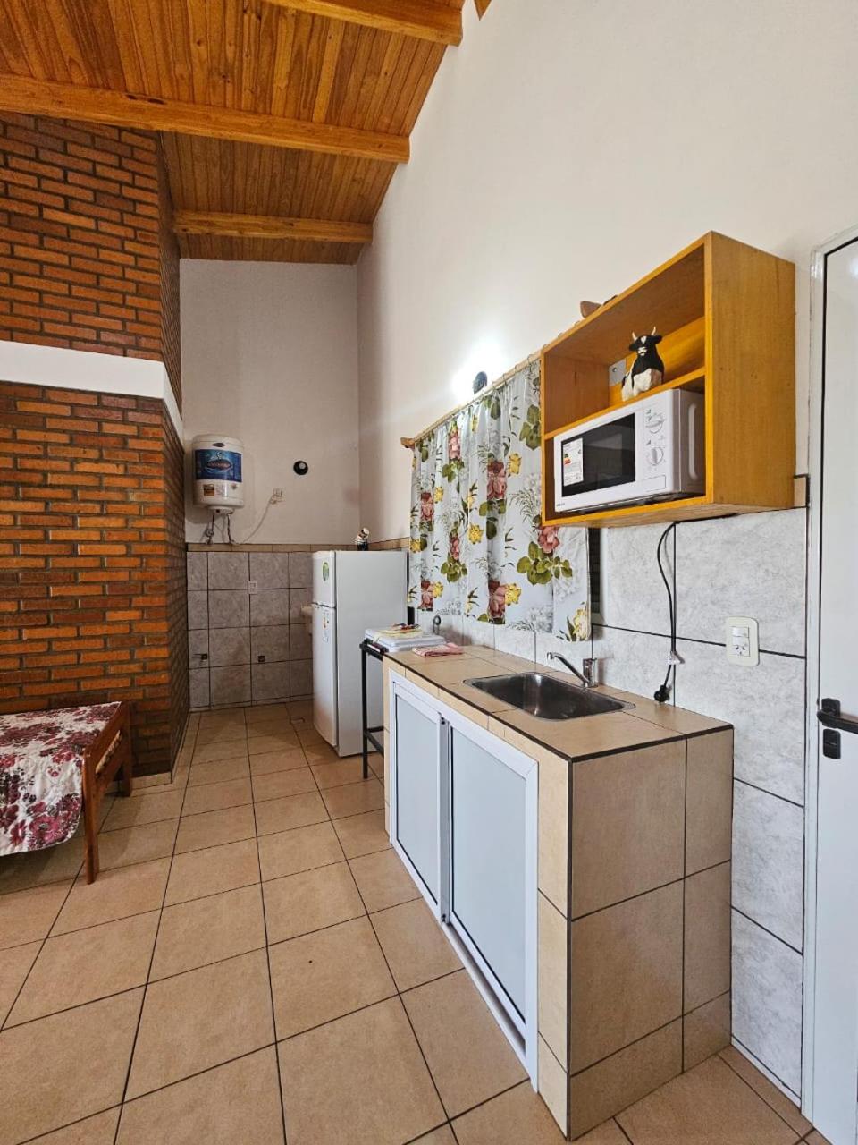 Hospedaje Línea León