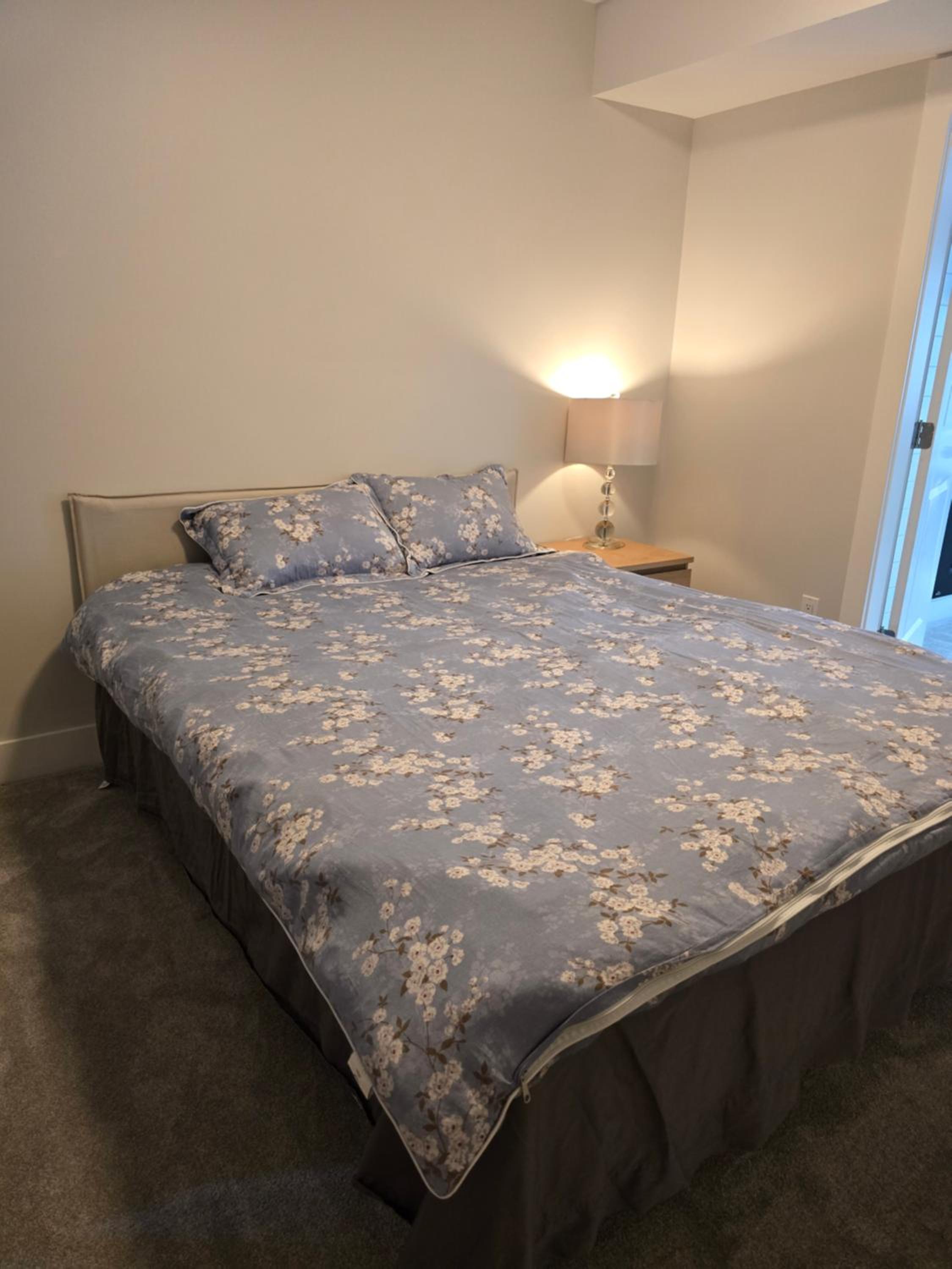 Private 1 bedroom in Brookswood