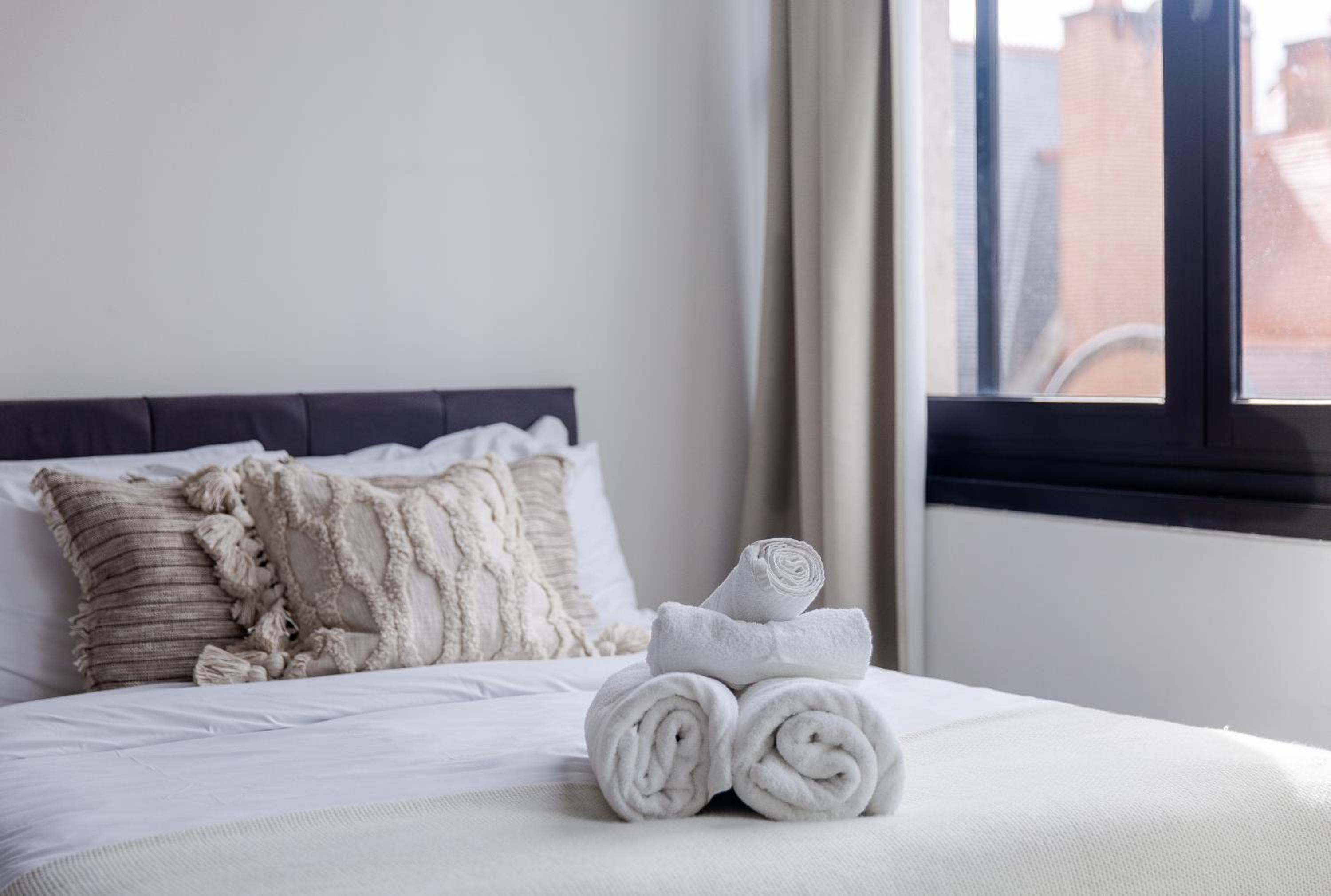 Huge Apartment On Oxford Street- Central London