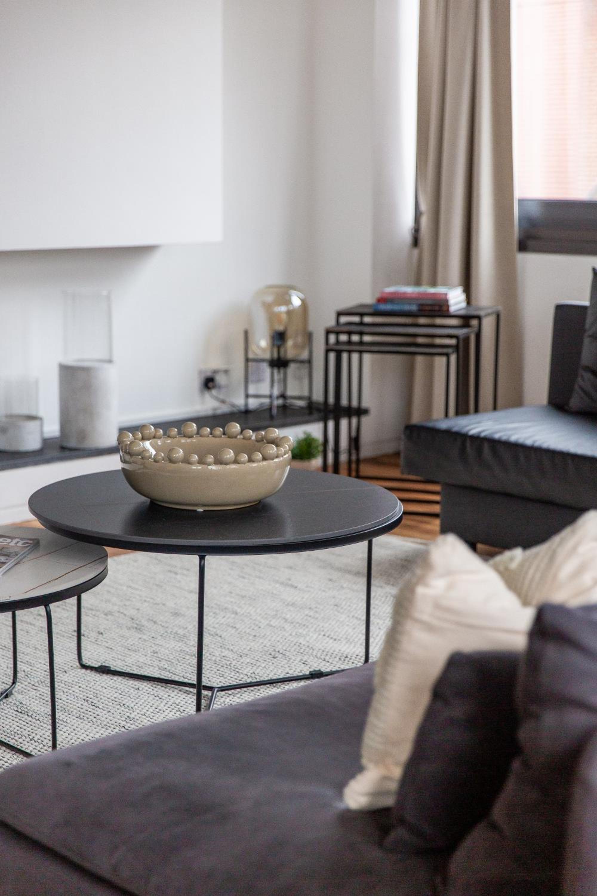 Huge Apartment On Oxford Street- Central London