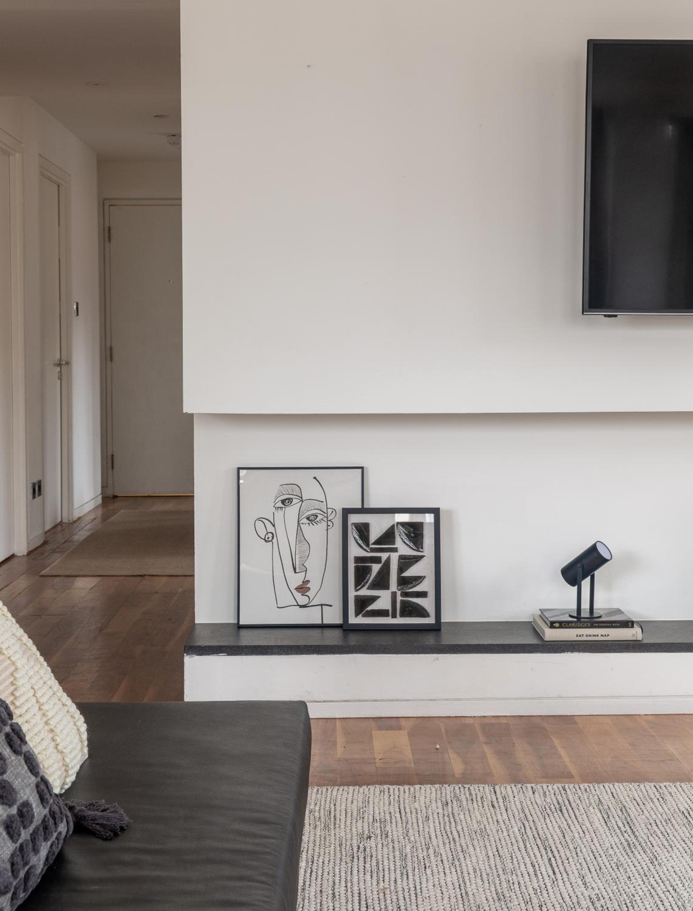 Huge Apartment On Oxford Street- Central London