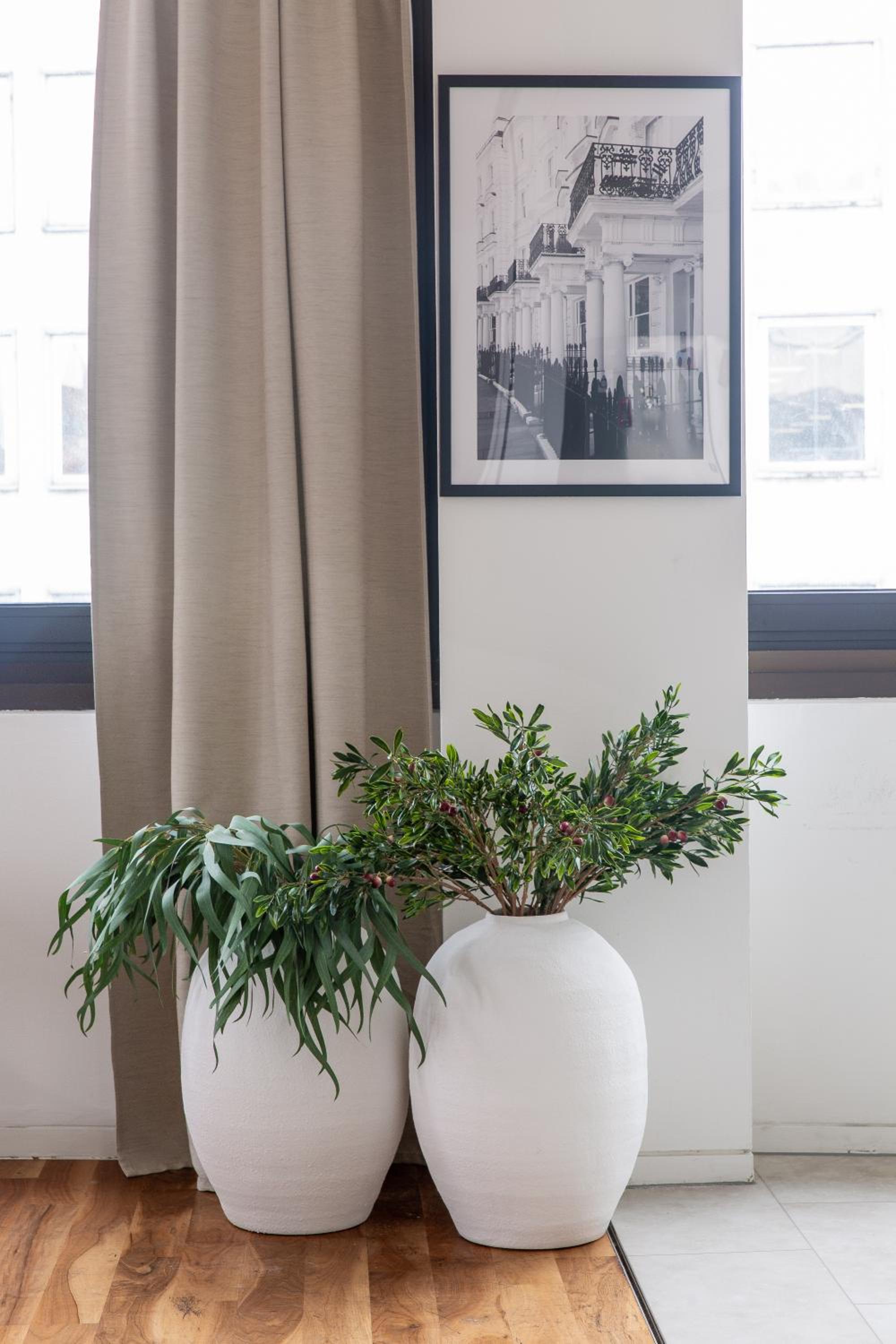Huge Apartment On Oxford Street- Central London