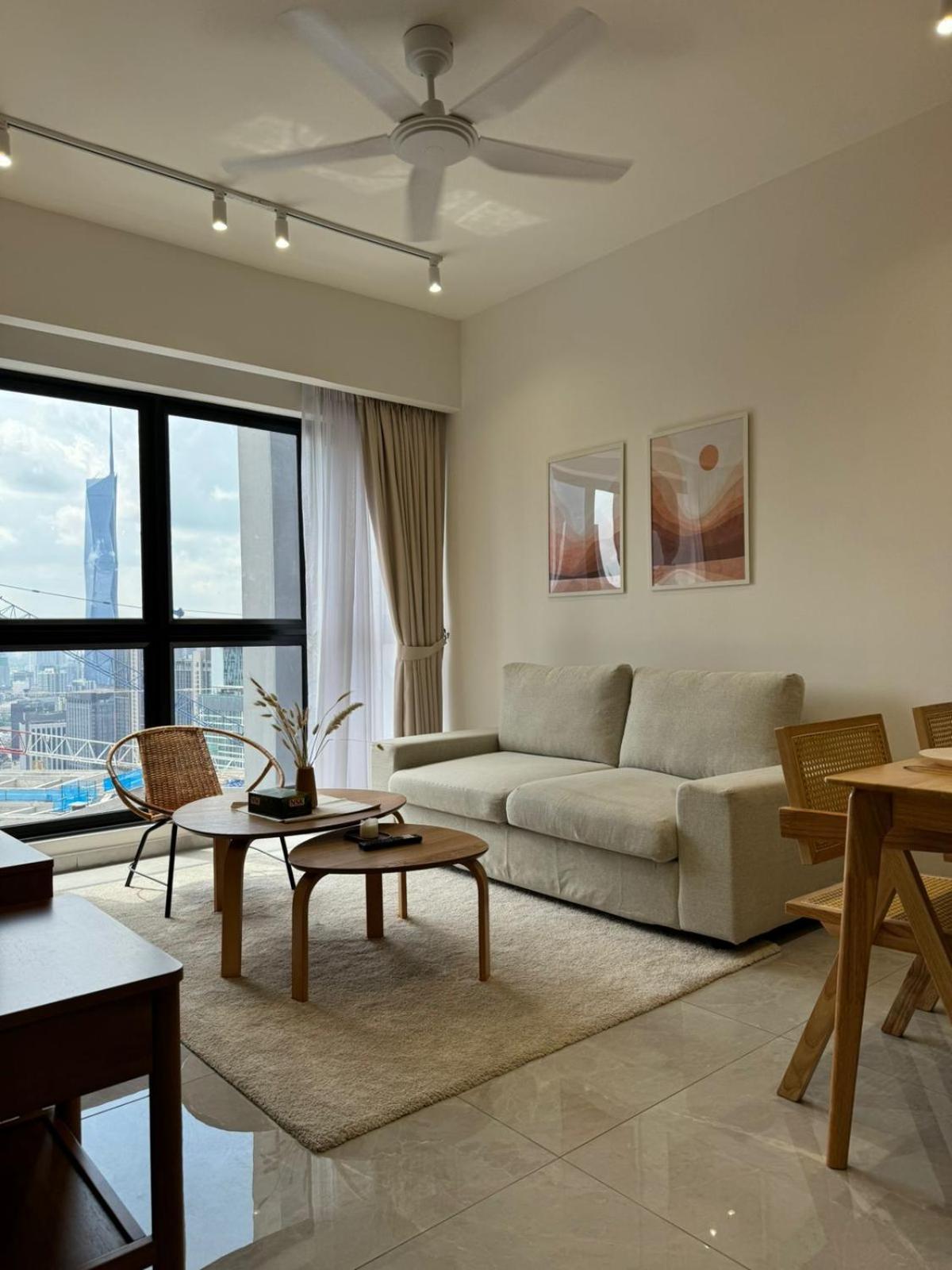 Agile Lux Suites KL
